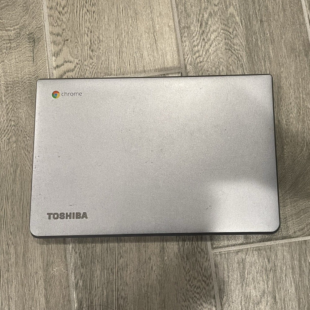 Toshiba Chromebook 2 13.3in Intel Celeron 1.70GHz 4GB RAM 16GB Chrome OS Silver
