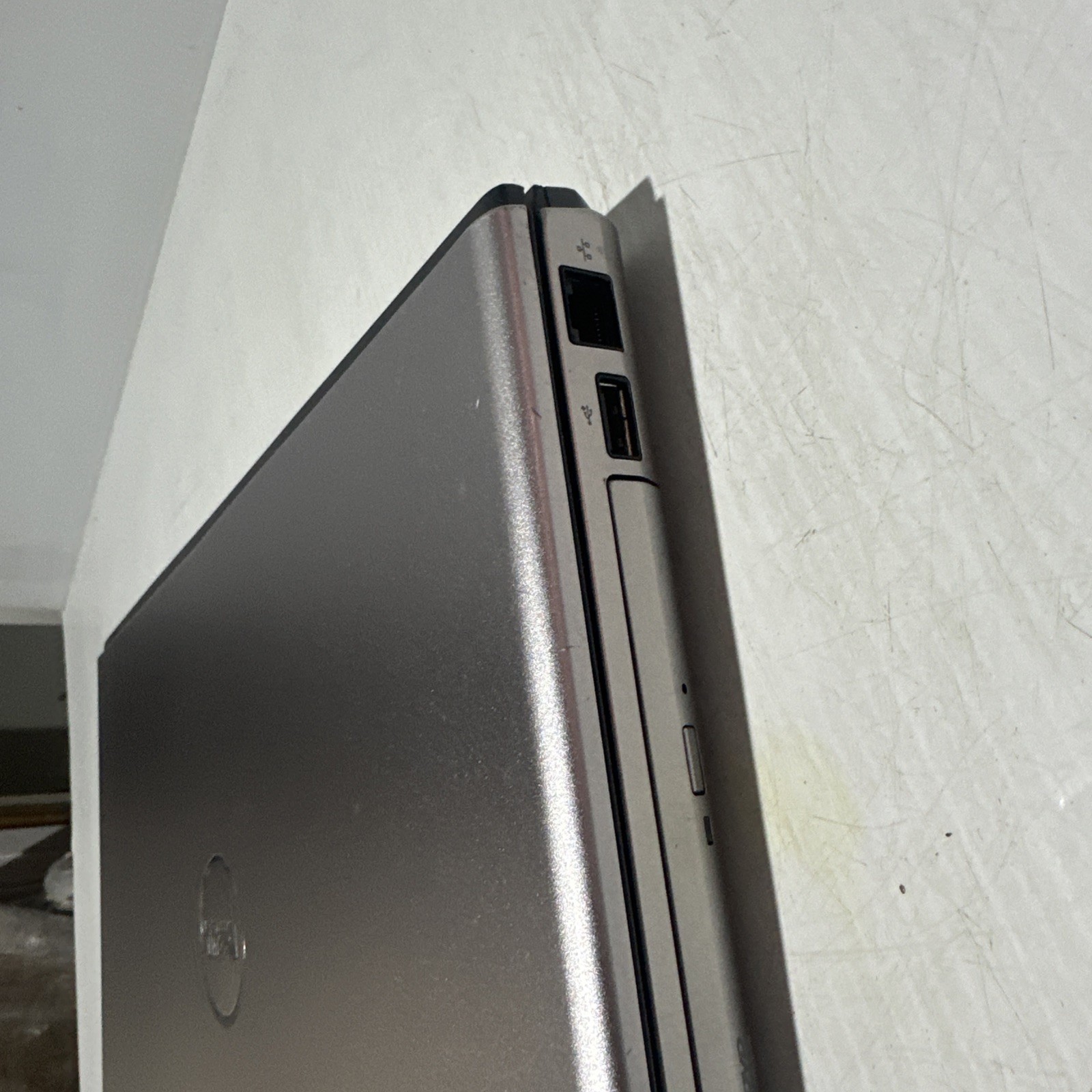 Dell Vostro 3500 15″ Laptop i3 M350 3gb Ram 320gb HDD Windows 10 Home No P/S