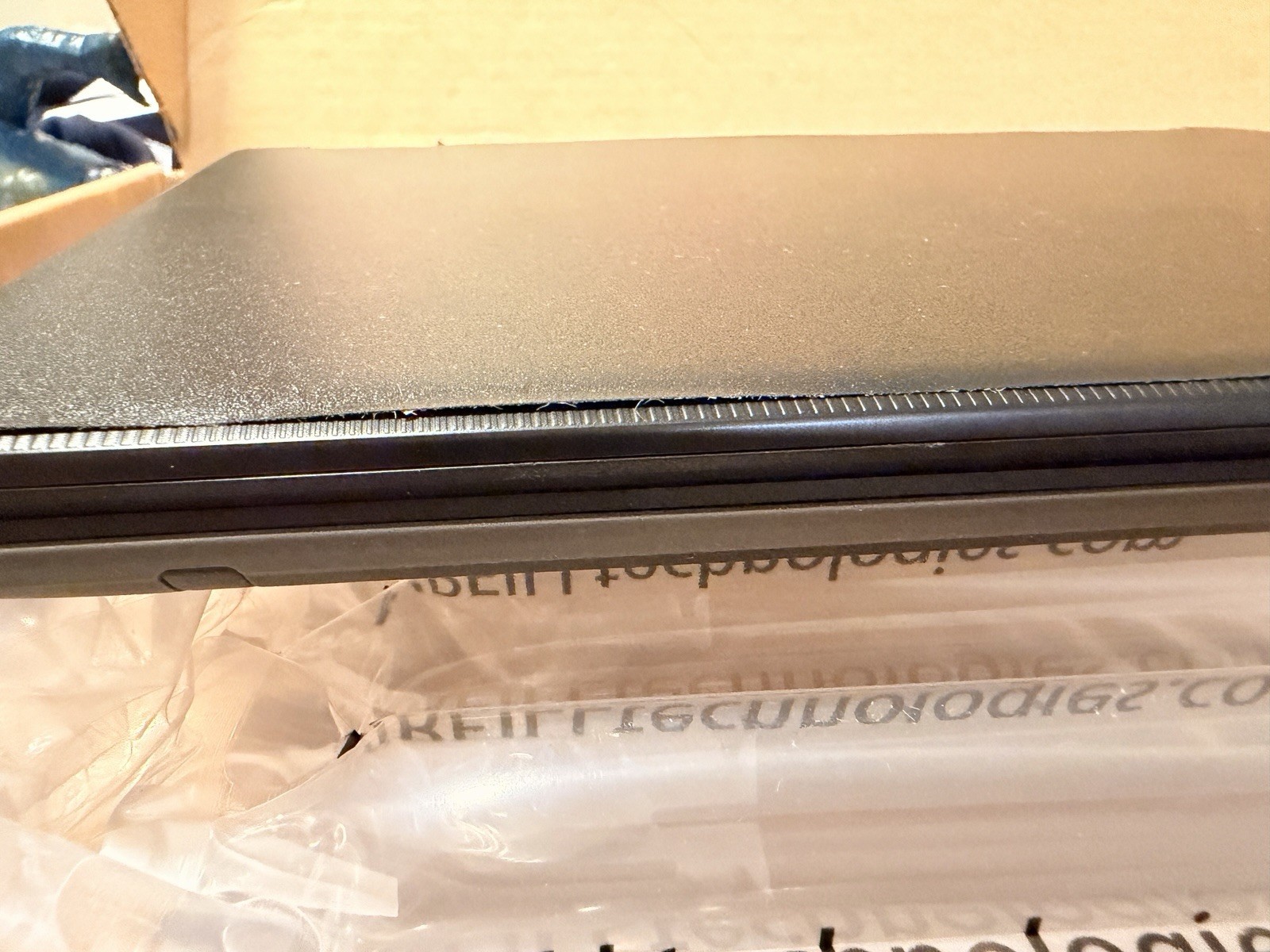 Acer Chromebook R752T-C3M5 11.6” Touchscreen Laptop 4GB/32GB w/ Charger
