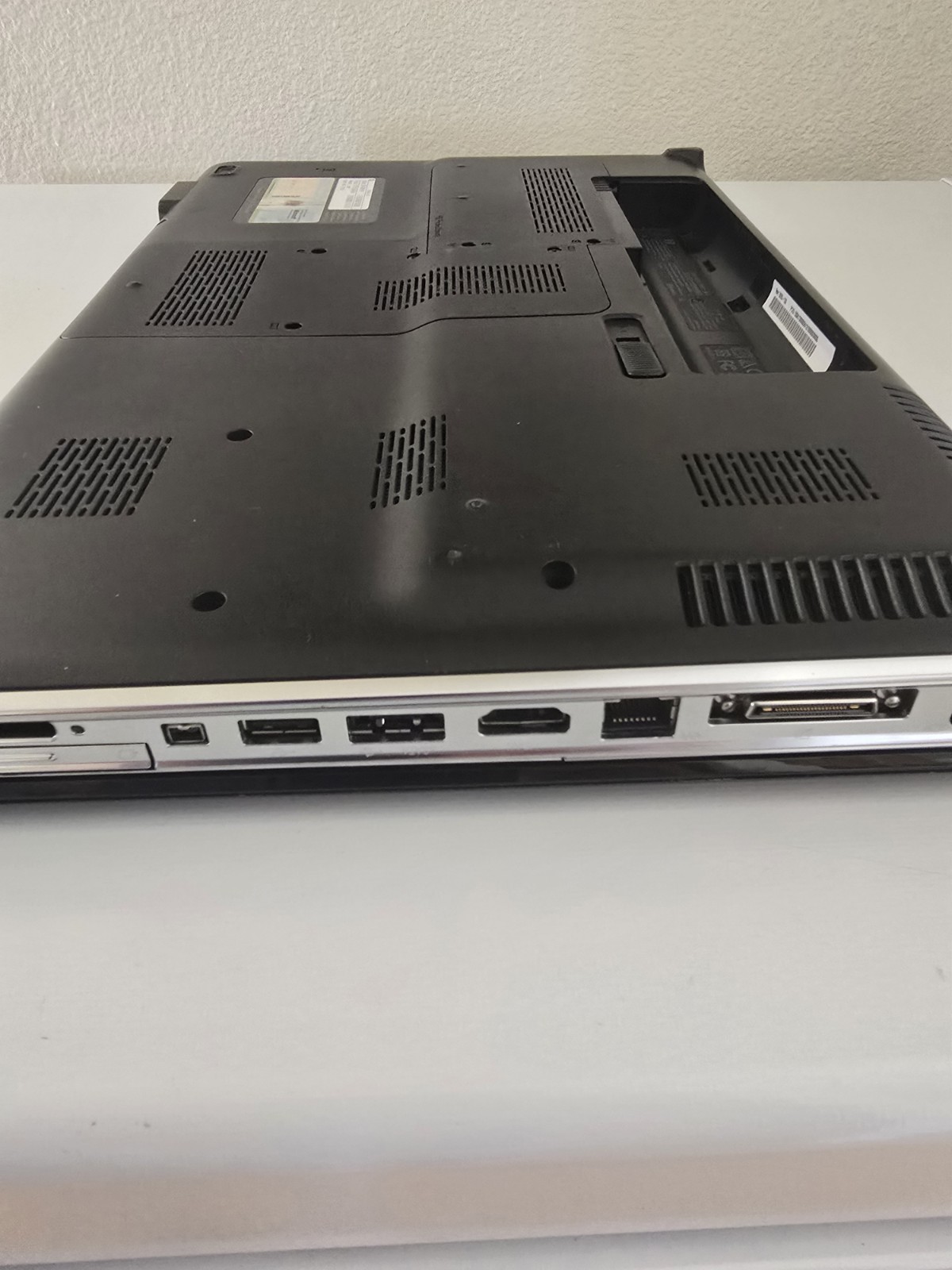 HP Pavilion dv6 Laptop 2.53GHz Intel Core 2 Duo CPU,4GB (2x2GB) RAM, Windows 7