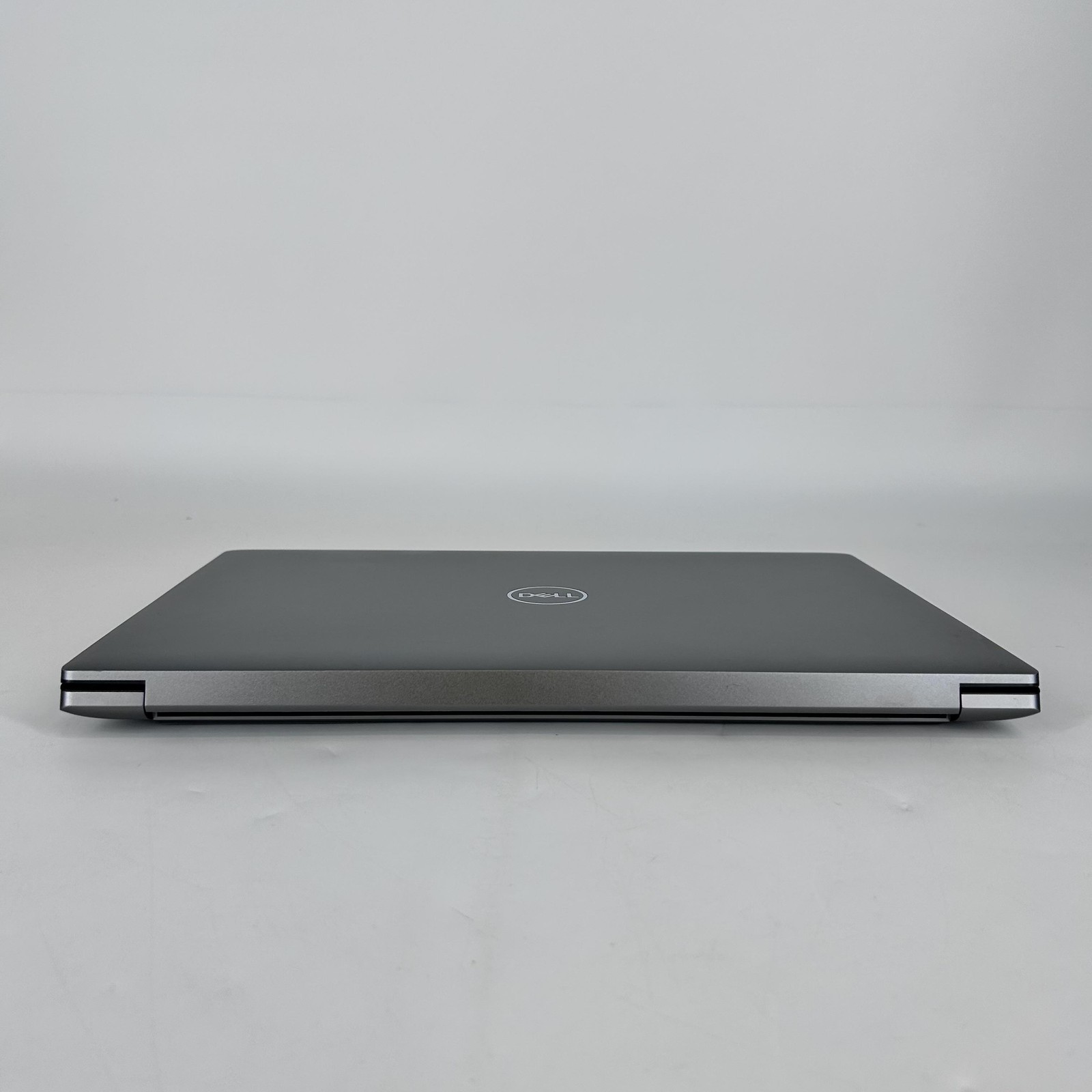 Dell Precision 5680 16 Gray FHD+ 2.5 GHz i7-13800H 32GB 1TB SSD Very Good