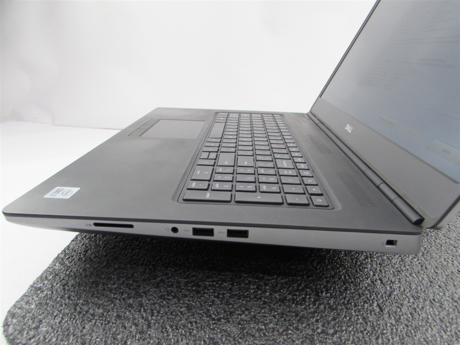 DELL PRECISION 7750 1920X1080 FHD I7-10850H 1TB 32GB RAM RTX 4000 WIN 11 PRO