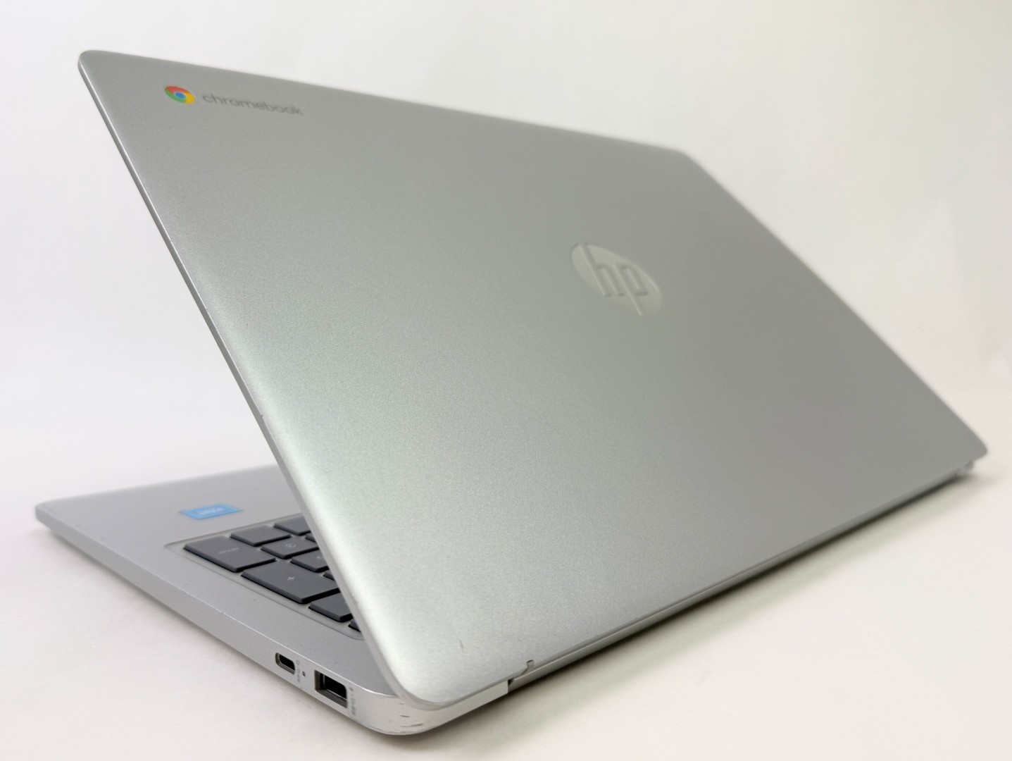 HP Chromebook 15a-nb0013dx 15.6″ HD Intel N200 8GB 64GB eMMC Chrome