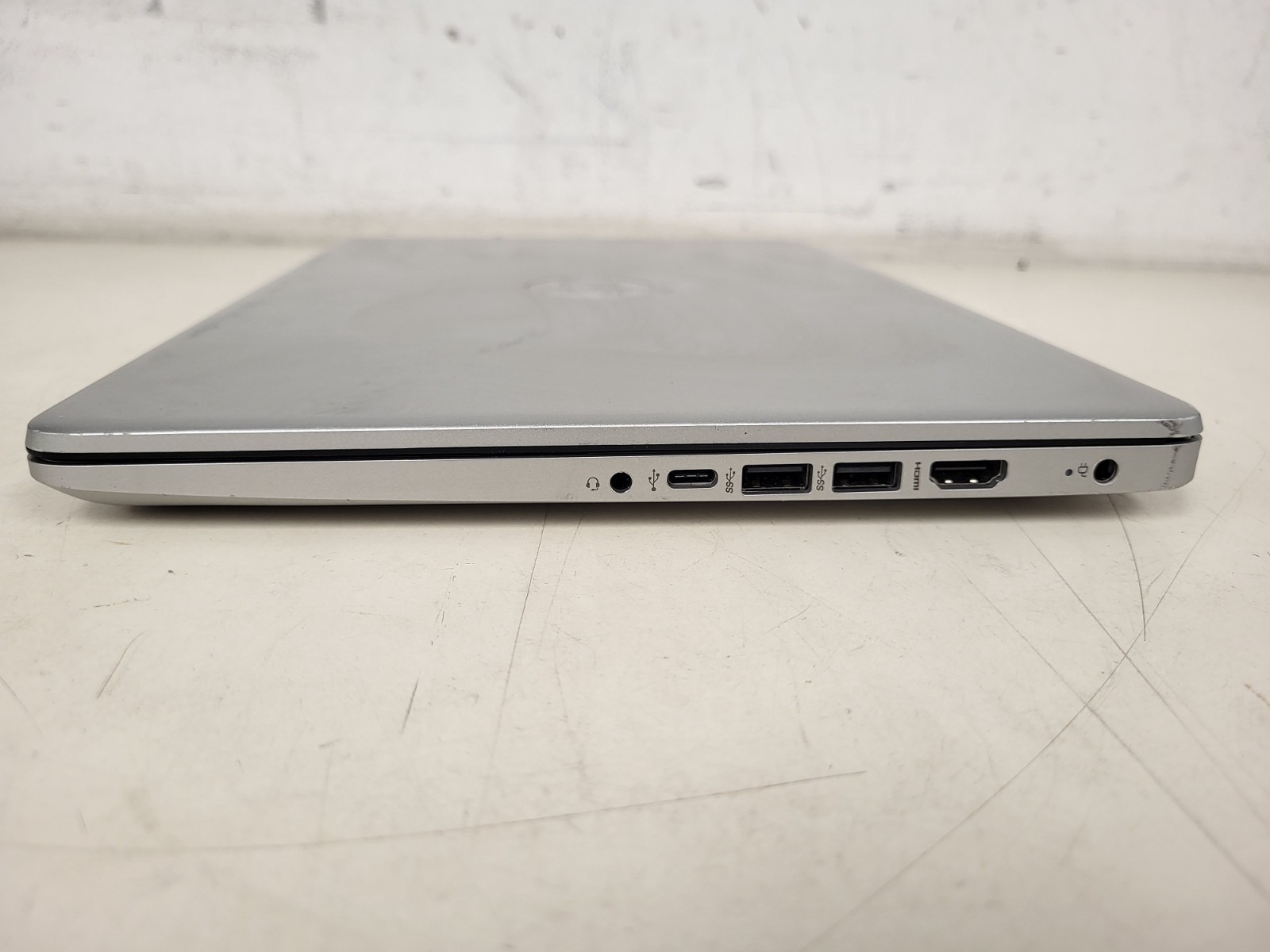 HP Laptop 14z-fq0000 Amd Athlon Gold 3150u 2.4ghz 8gb ram 128gb ssd 5CD0454W4R