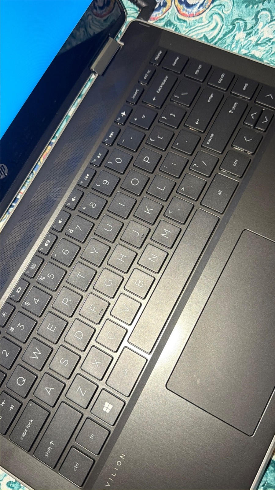 HP Pavilion x360 Convertible 2-in-1 Laptop, 14″ Full HD Silver and Black
