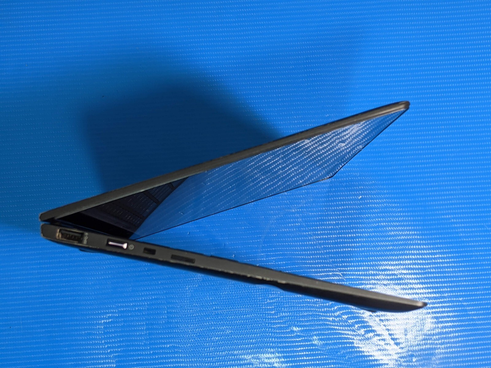 HP Elite Dragonfly MAX 13.3″ TOUCH i7-1154G7 2.8GHz 16Gb 512GB SSD W11P +Charger