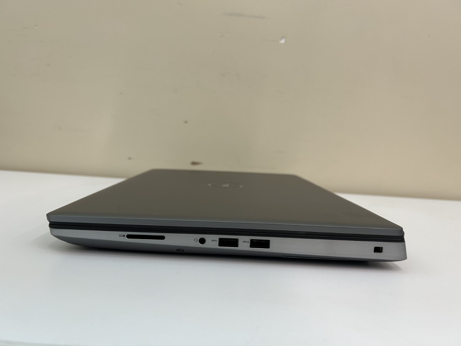 Dell Precision 7560 16″ Core i7- 11850H 32GB RAM 1TB NVMe NVIDIA RTX A2000 GPU