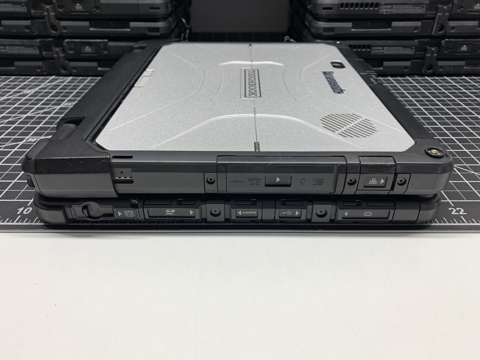 Panasonic Toughbook CF-33 Core i7 7600U @ 2.8GHz | 512GB SSD, 16GB RAM | #T914