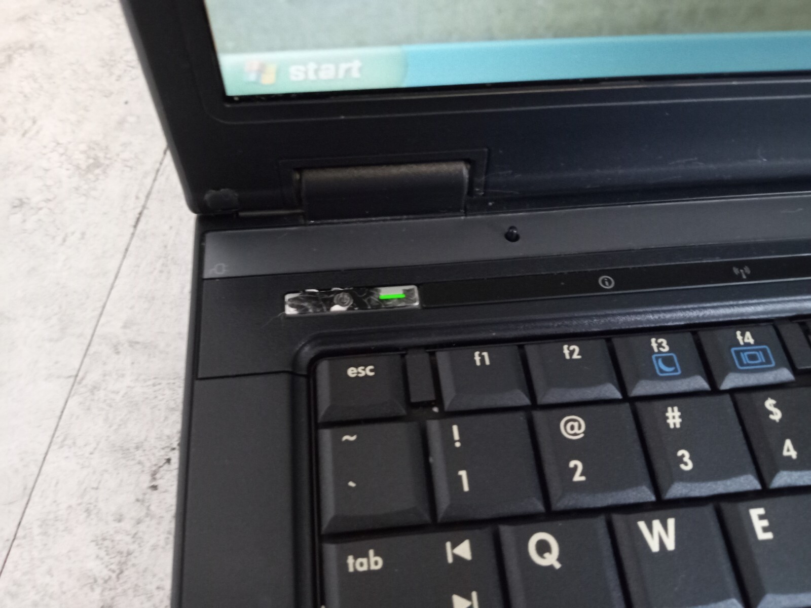 HP Compaq 6715b 15.4″ Laptop AMD Turion X2 2GB RAM 250GB HDD Windows XP -RR
