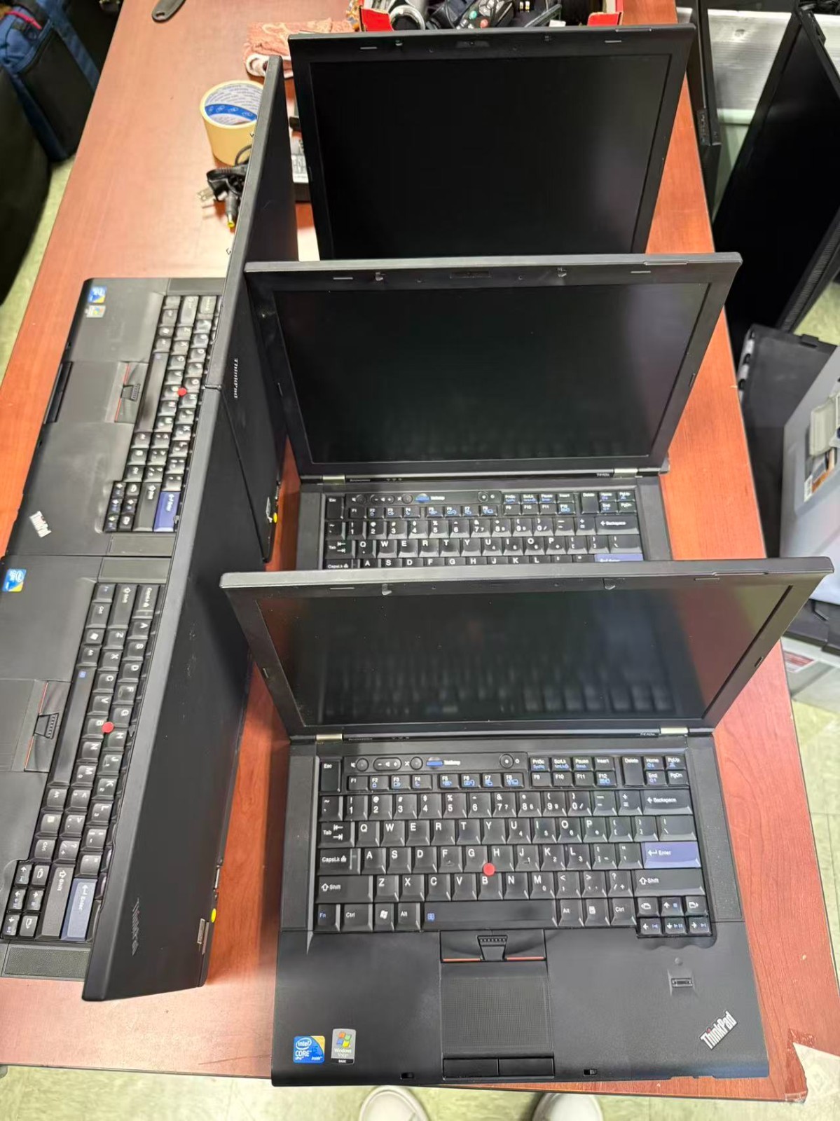 Lot of 5 Lenovo ThinkPad T410 i5‑520M 2.40GHz 4GB RAM Boots to BIOS No HDD