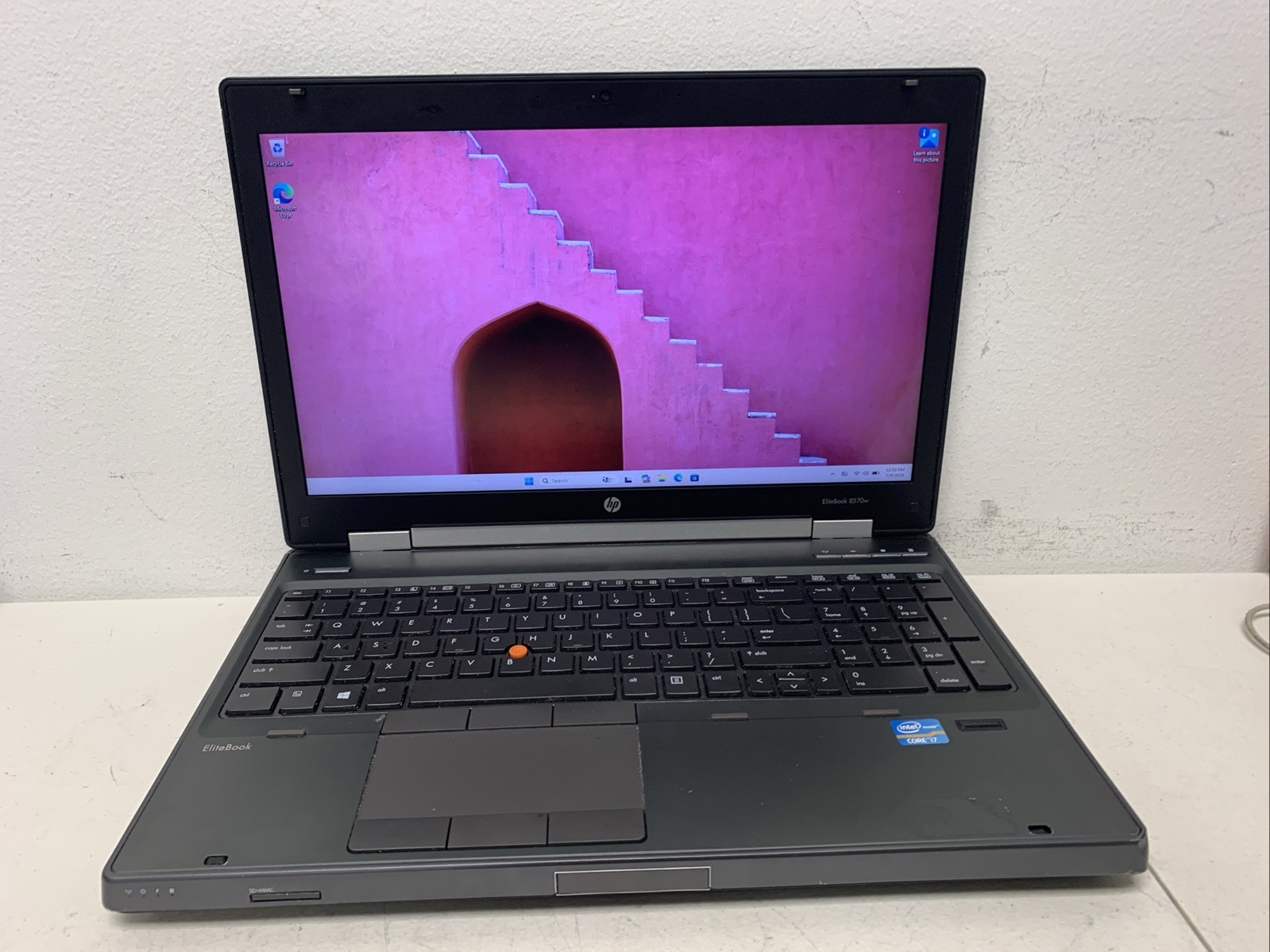 HP EliteBook 8570W I7-3630QM@2.40GHz 16GB RAM 256gb SSD Wind 11 Pro