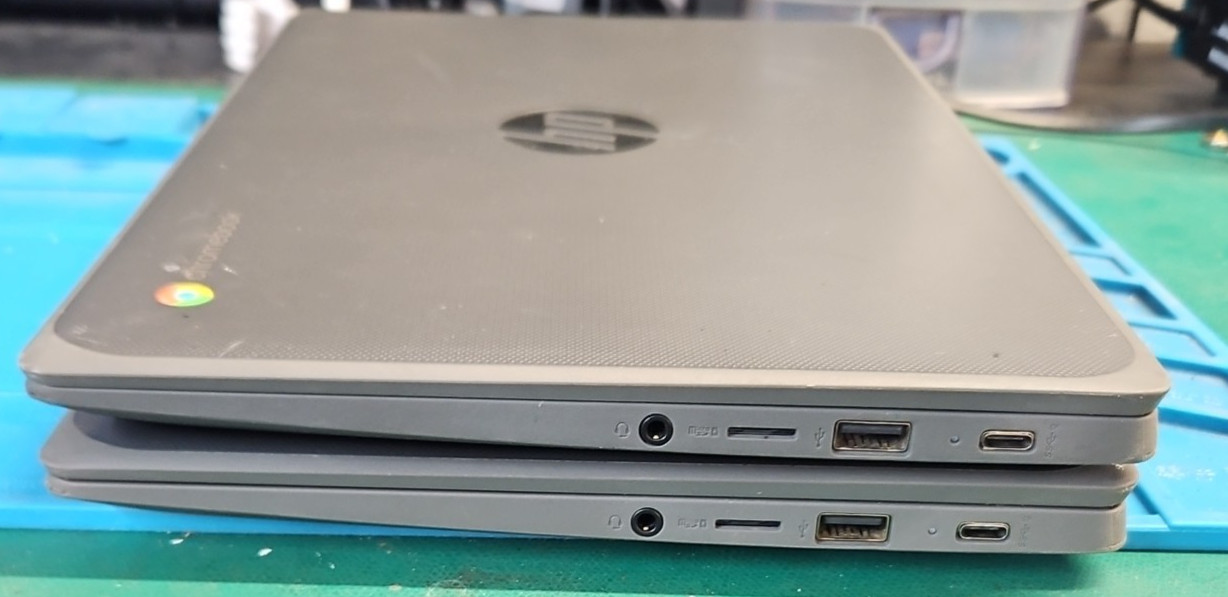 LOT 2 HP Chromebook 11A G8 EE 11.6″ AMD A4‑9120C 1.6GHz CPU 4GB 32GB BOOTS AS IS