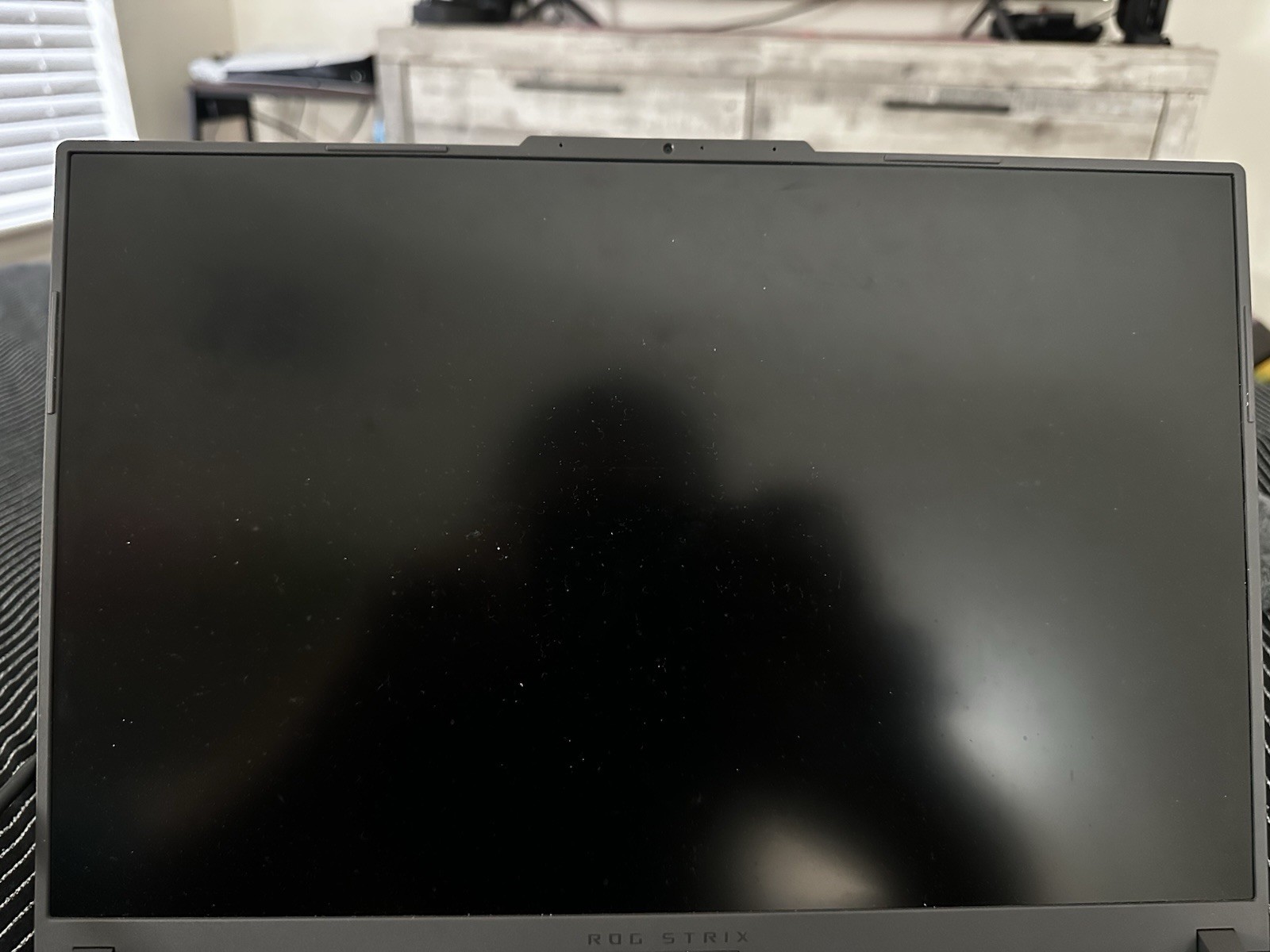 ASUS ROG Strix G16 G614JVR-ES96 16″ Laptop i9-14900HX 32GB 1TB SSD Black