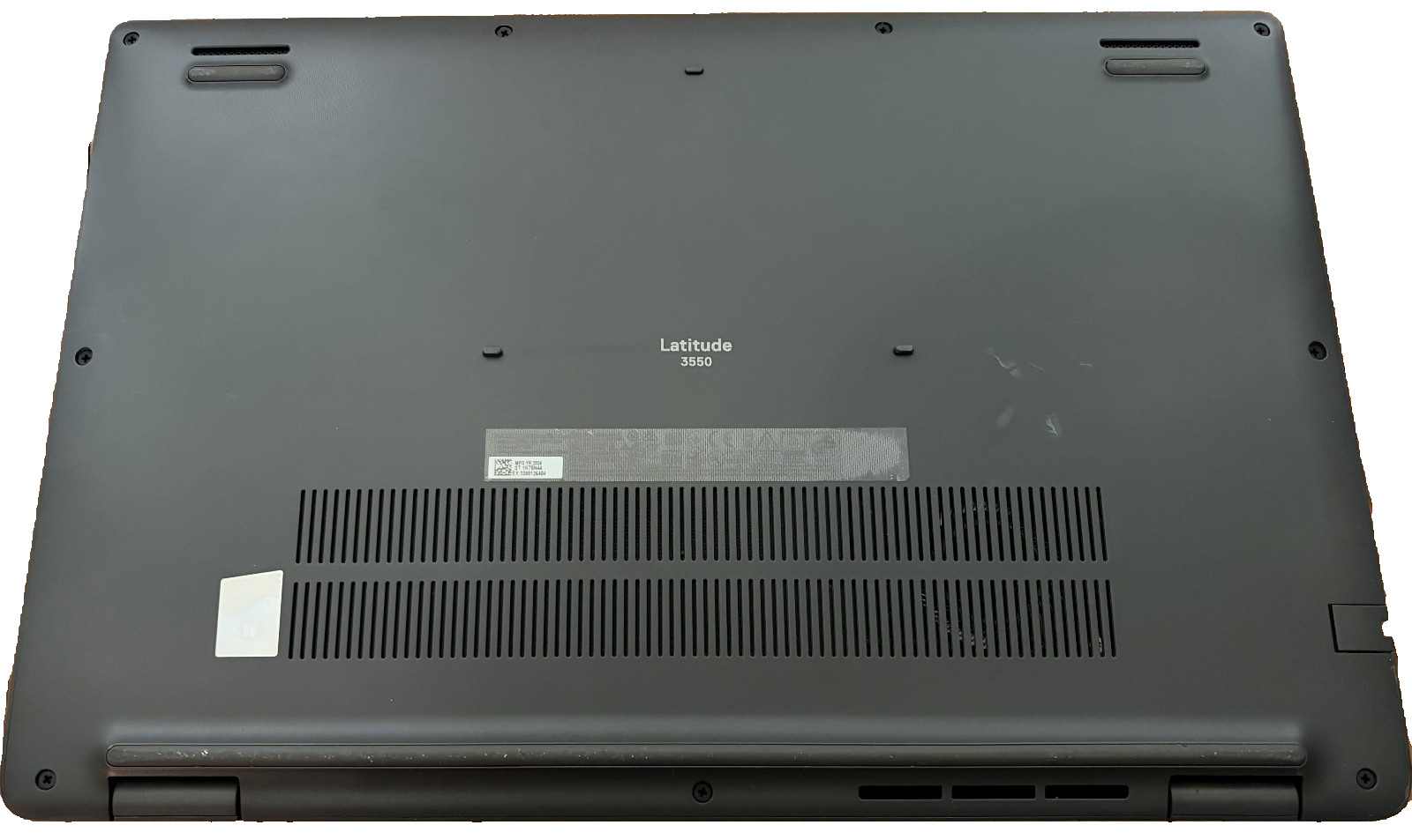 Dell Latitude 3550 i7-1355U 16GB DDR5 256GB SSD Win 11 Pro Laptop