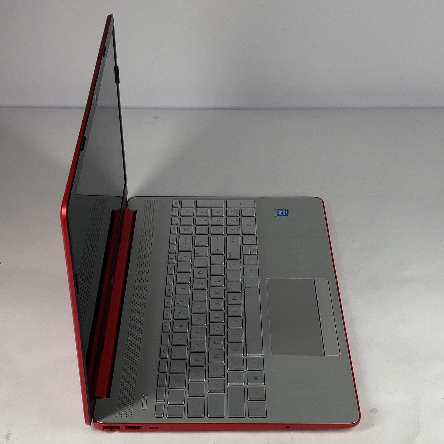 HP Laptop 15-dw0081wm 15.6″ Pentium Silver N5030 1.1GHz 4GB RAM 128GB SSD