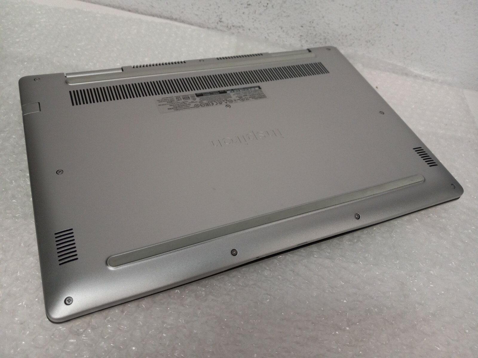 Dell Inspiron 15 7000 Intel Core i5-8265U 1.6GHz 8GB 1TB HD/SSD W11 NVIDIA MX250