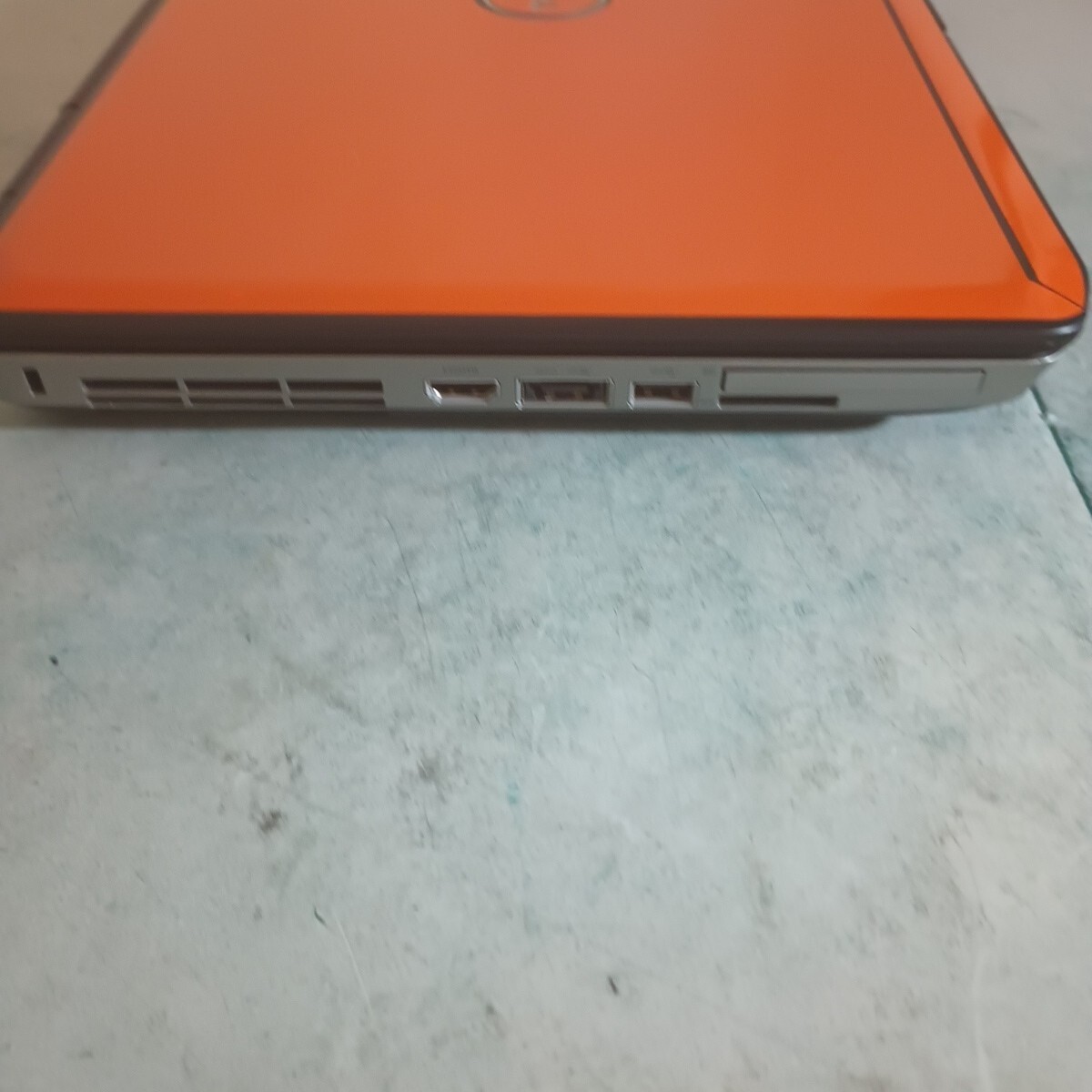 LIGHT GAMING ORANGE DELL i5 3.10GHz,8GB,320G,DVDRW,CAM,HDMI,BLUETOOTH,WIN11