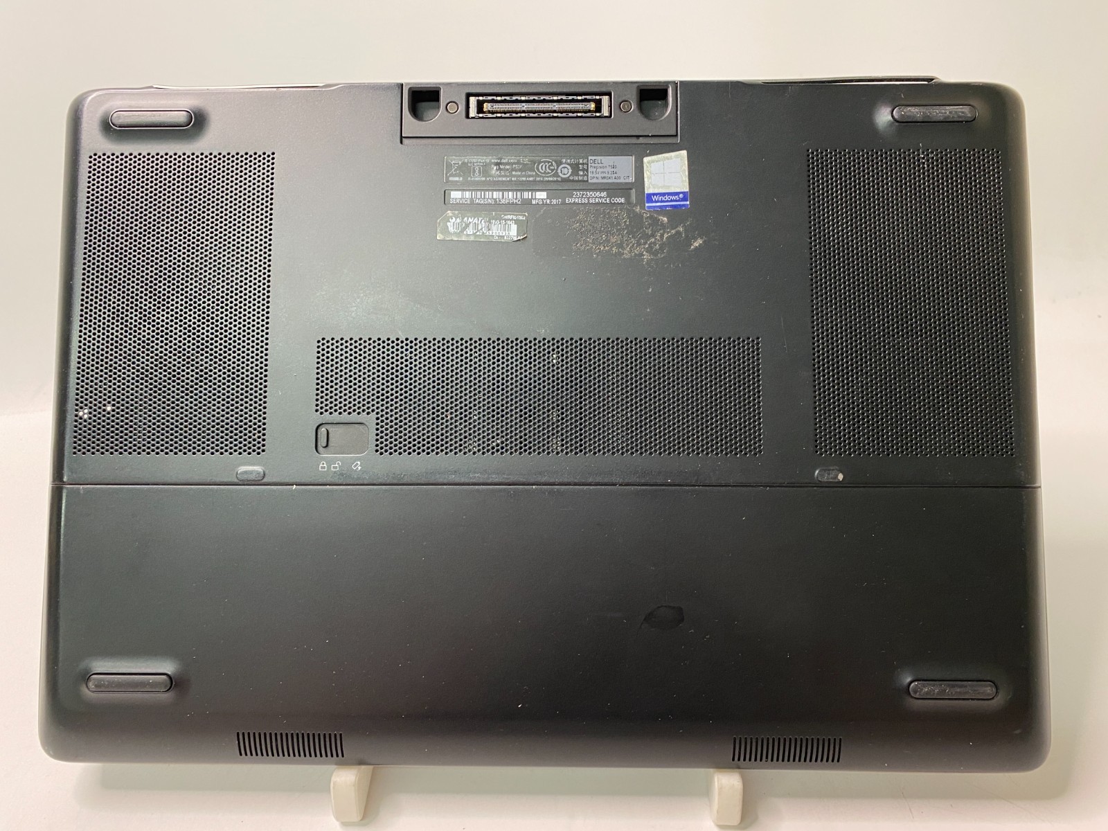Dell Precision 7520 Xeon E3-1505Mv6 32GB DDR4 1TB SSD Quadro M2200 Win11P – Wear