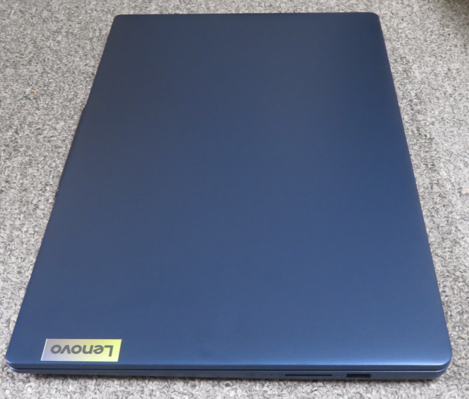 Lenovo IdeaPad Slim 3 15IRU 15.6″ FHD Touch Intel Core 5 120U 8GB RAM 512GB SSD