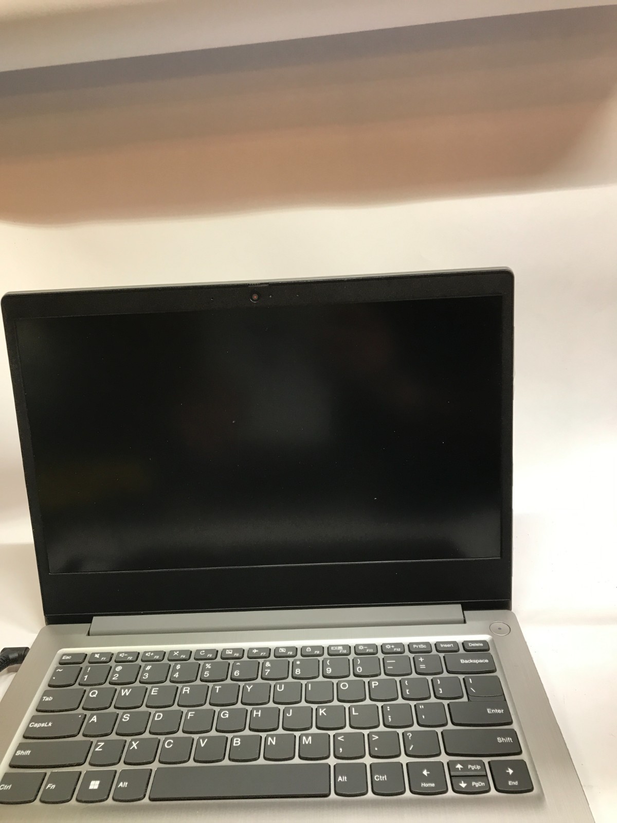 Lenovo IdeaPad 3 14ITL05 14″ Intel i3 8GB RAM NO SSD For Parts WILL NOT BOOT