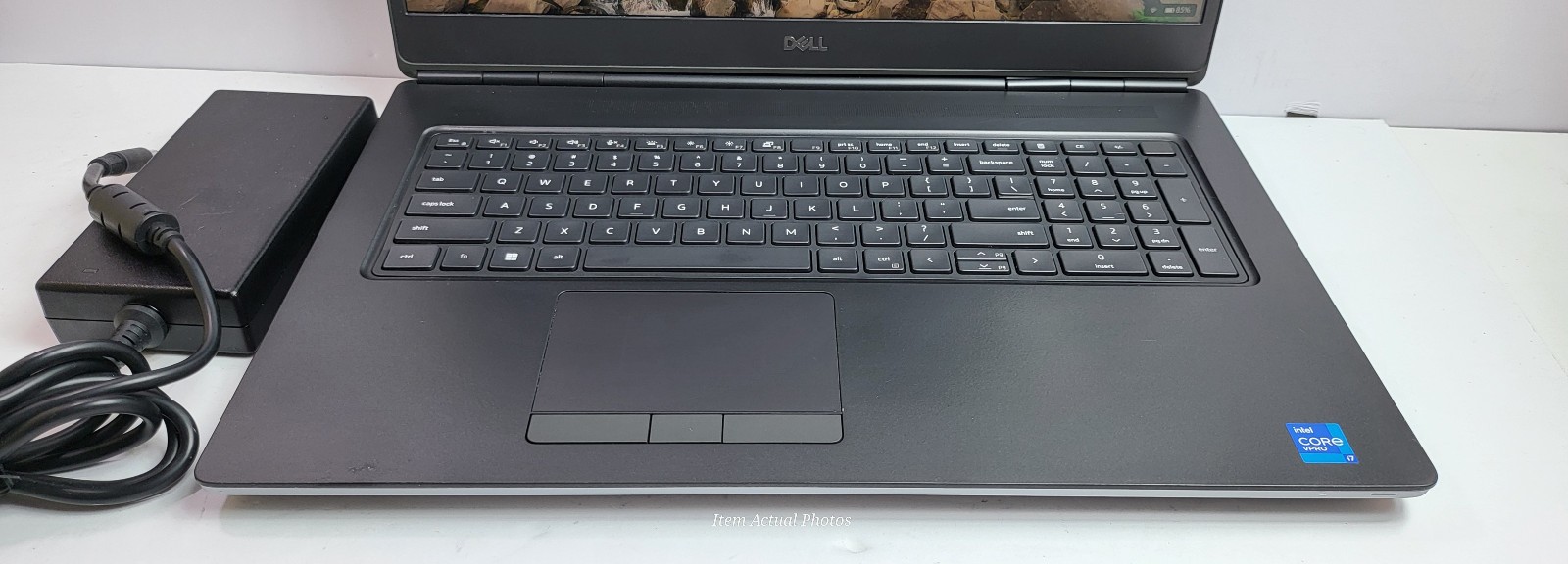 DELL PRECISION 7760 i7-11850H 16GB RAM 256gb SSD RTX A4000 11 Pro