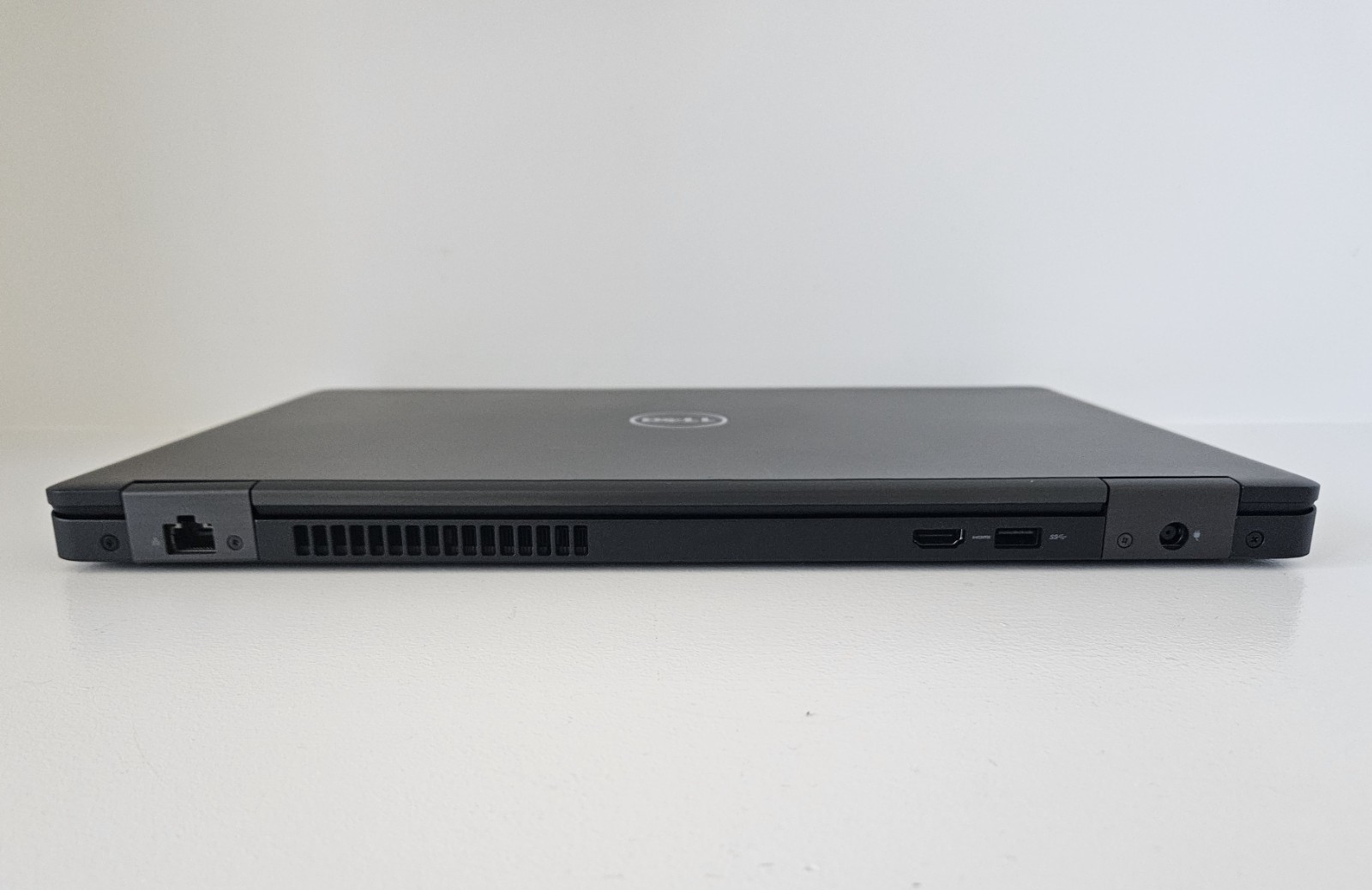 Dell Precision 3520 i7-7700HQ 2.8GHz 16GB 256GB NVMe 15.6″ NVIDIA M620 Win 11Pro