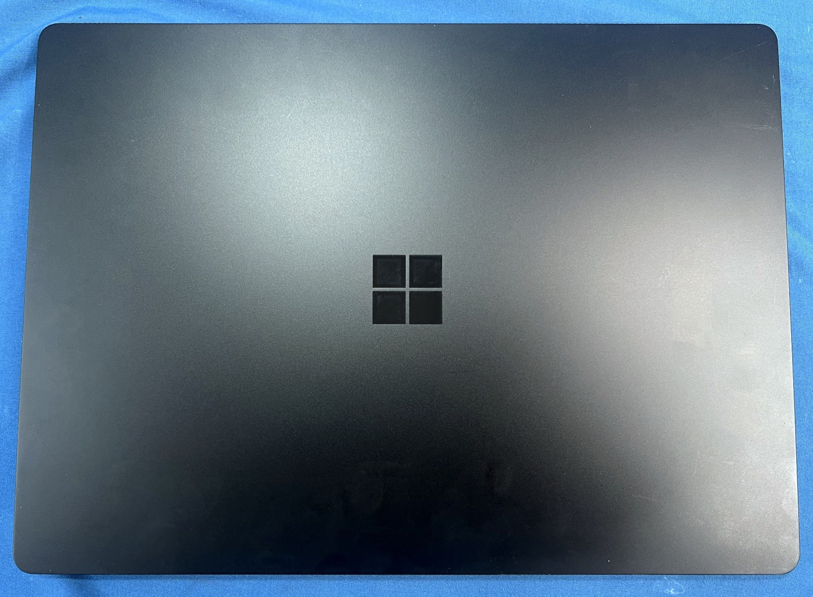 Microsoft Surface Laptop 5 – i5-1245U, 16GB RAM, 256GB NVMe – Win11