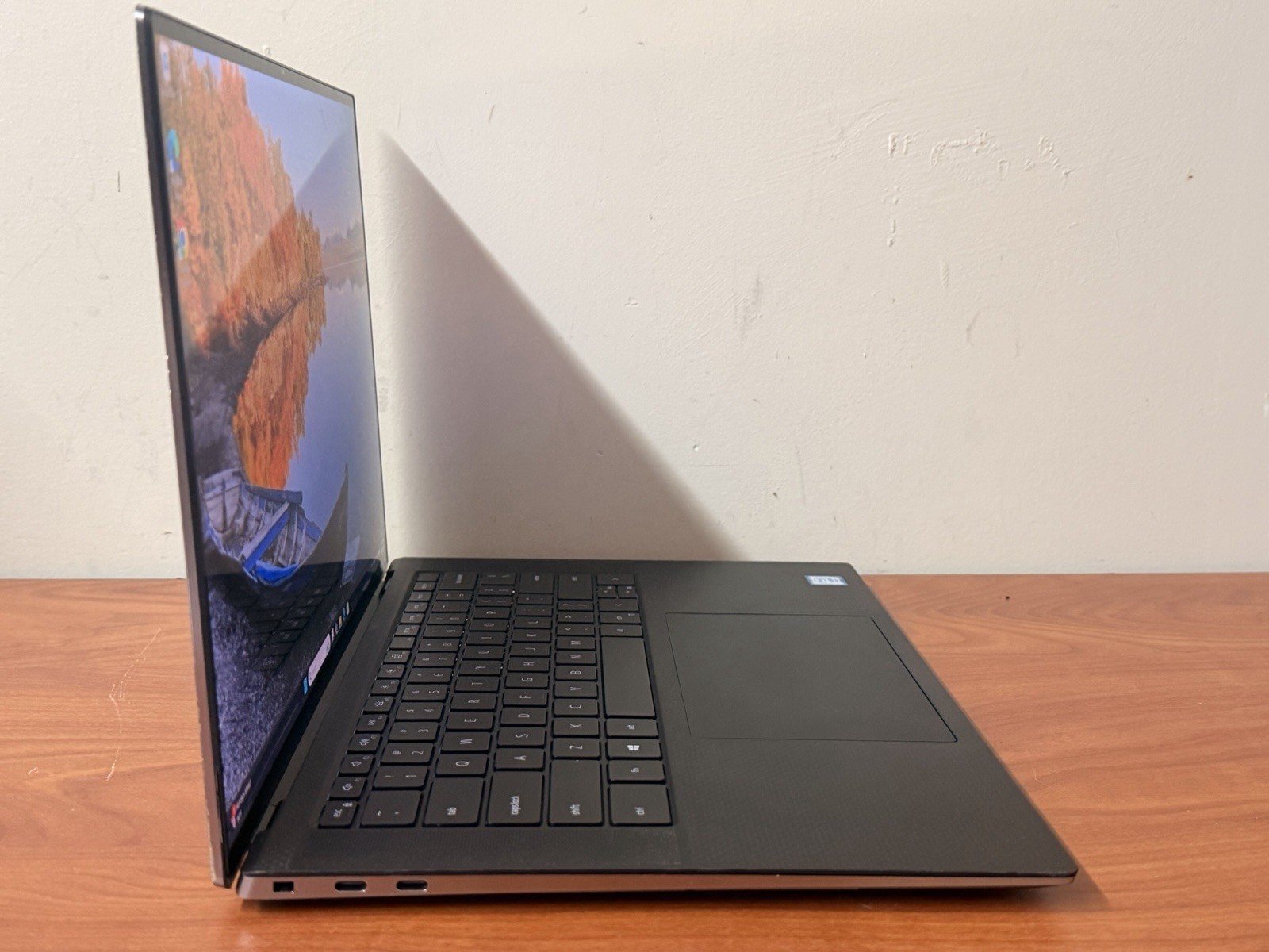 Touch Dell Precision 5550 | Xeon W-10855M | 32GB RAM 512Gb NVIDIA Quadro T1000