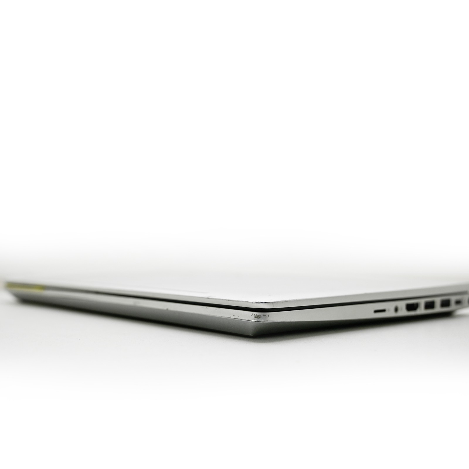 HP ProBook 440G8 core i5-1135G7 8GB RAM 256GB SSD Touchscreen 2.42GHz Win 11 Pro