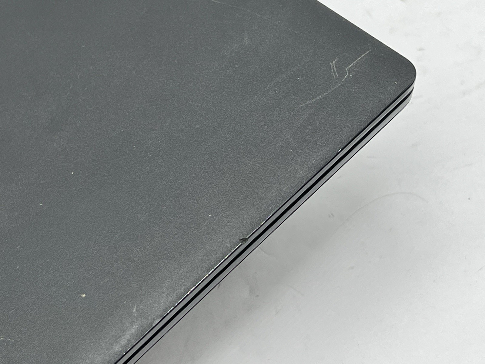 Dell Latitude 3400, i5-8265U CPU, @ 1.60GHz, 8GB RAM-No HDD/OS/Charger