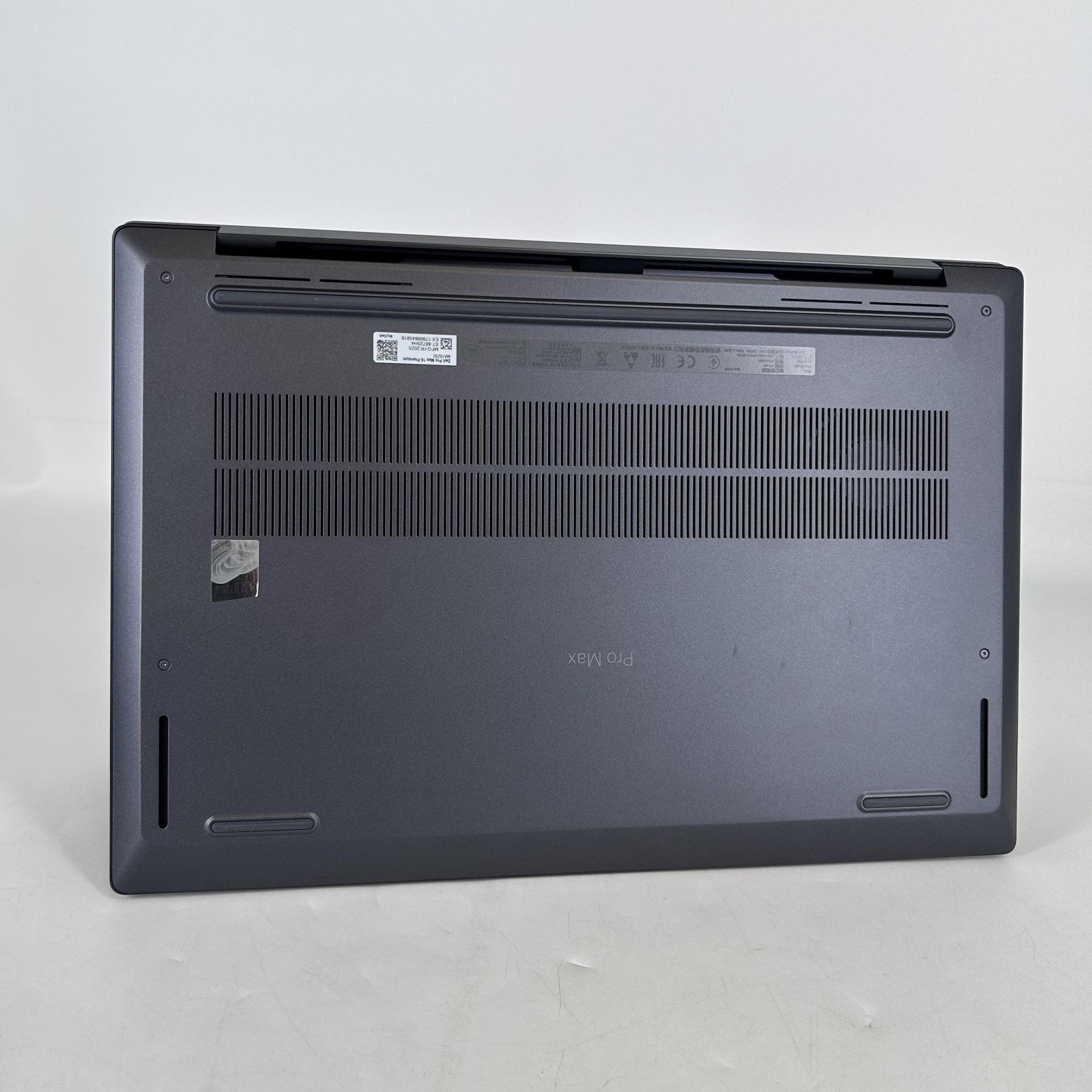 Dell Pro Max 16 Premium MA16250 FHD+ Ultra 7 265H 32GB 1TB SSD RTX PRO 2000