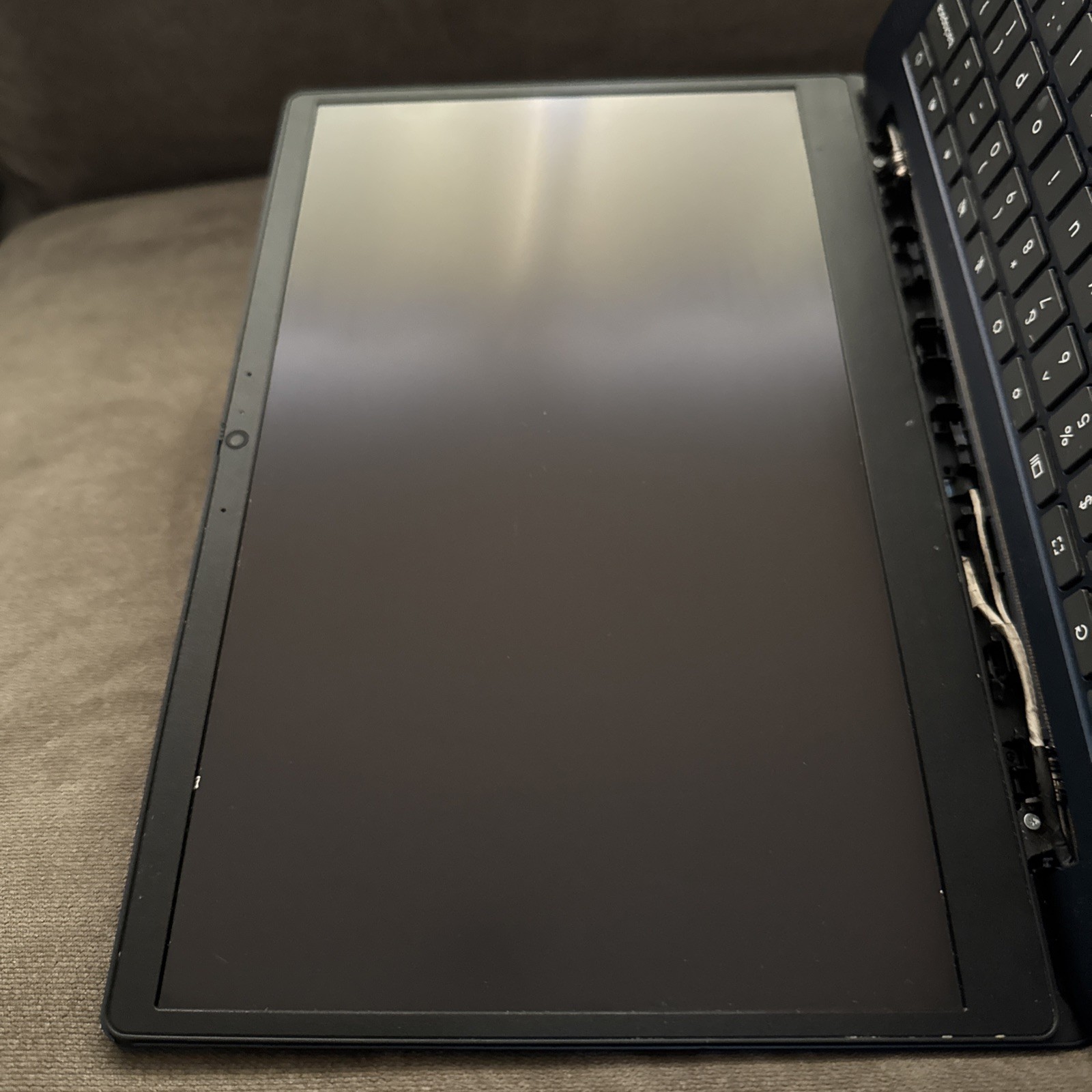 Lenovo IdeaPad Slim 3 Chromebook 14″ FHD MediaTek 8-Core 4GB 64GB Blue – PARTS