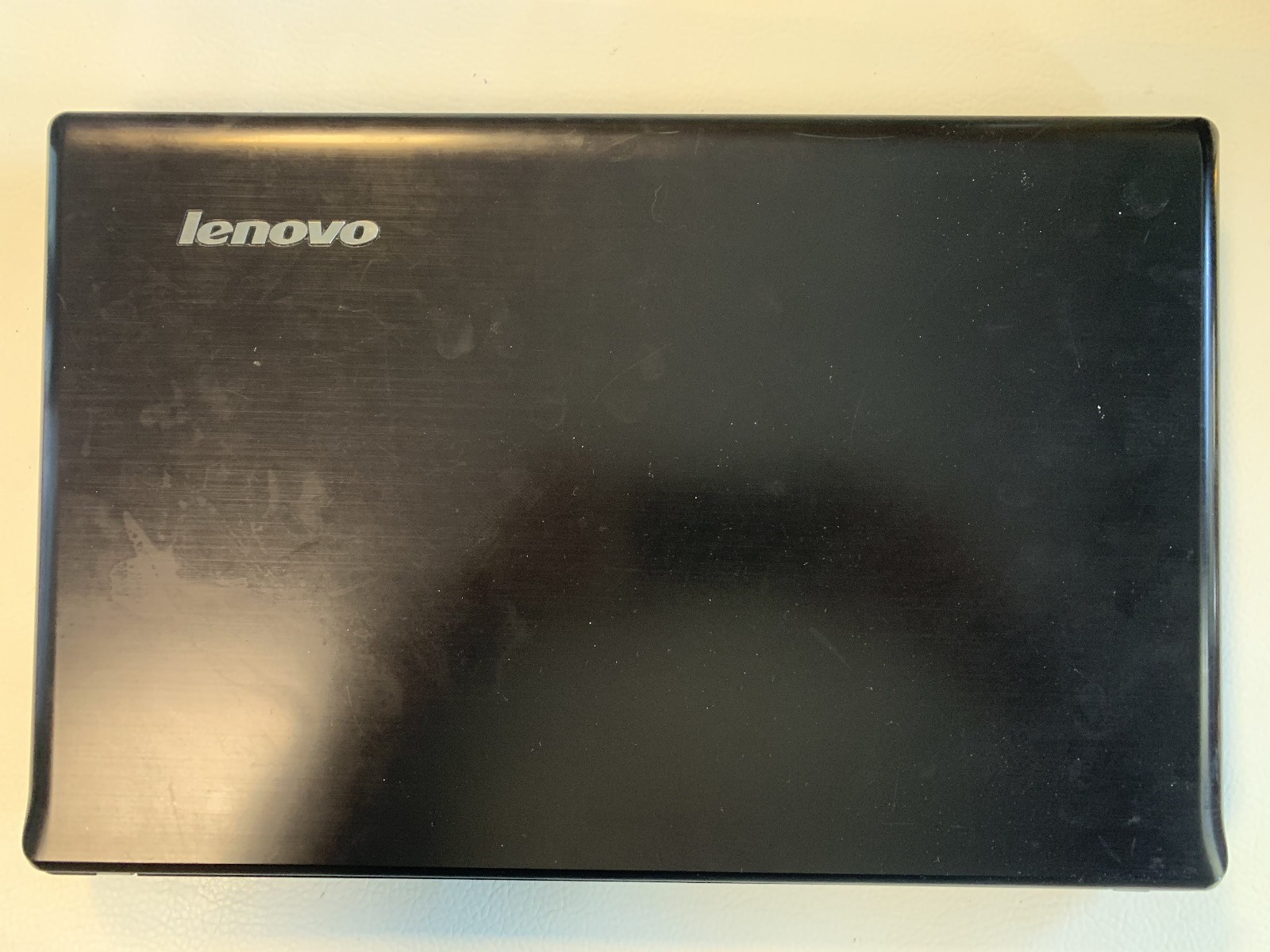 Lenovo G780 Model 20138 No Hard Drive 8 GB RAM DVD Drive 17″