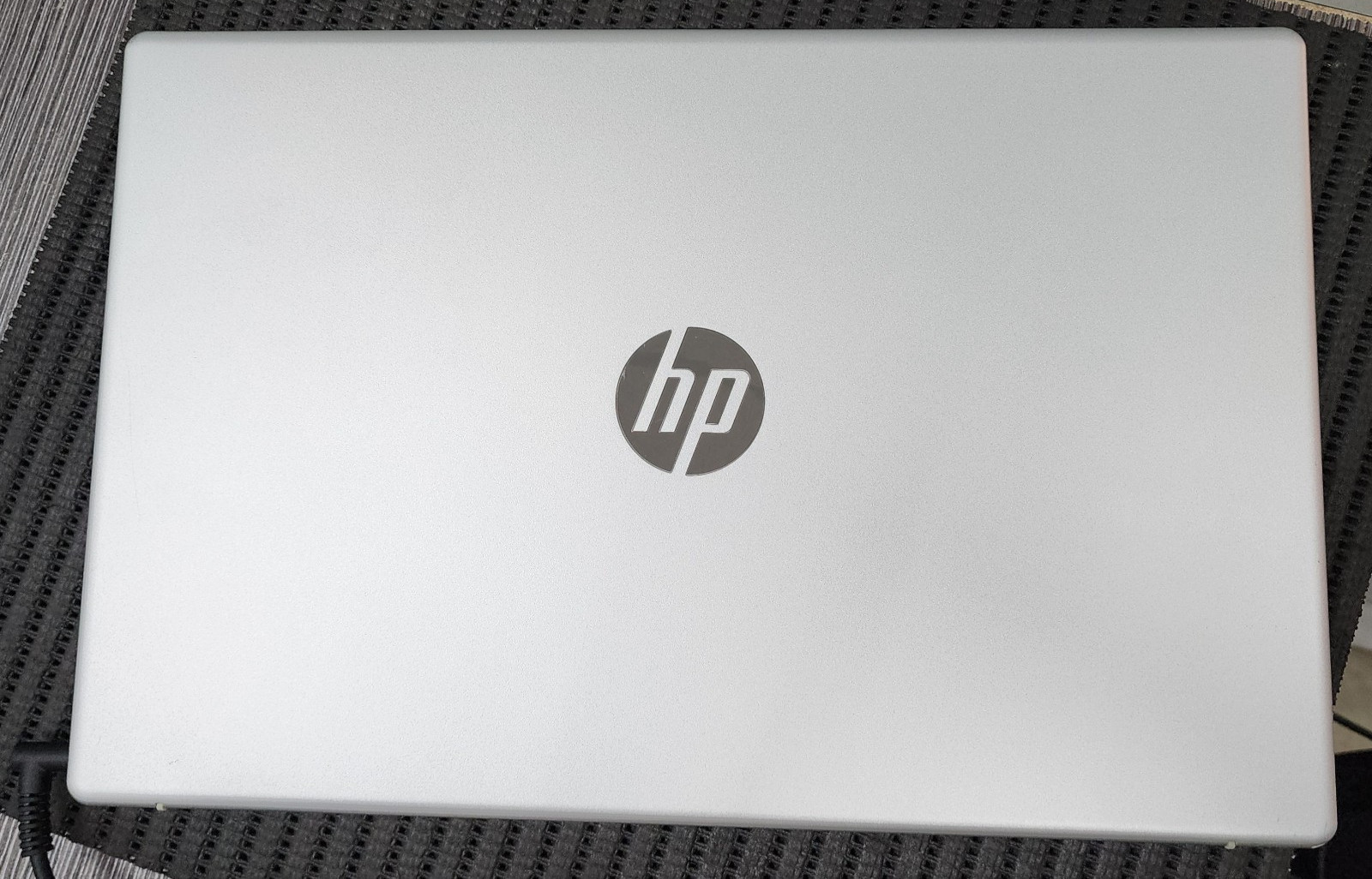 HP Laptop 15-fd0023dx 15″ HD Touch i3-1215U 1TB 16GB
