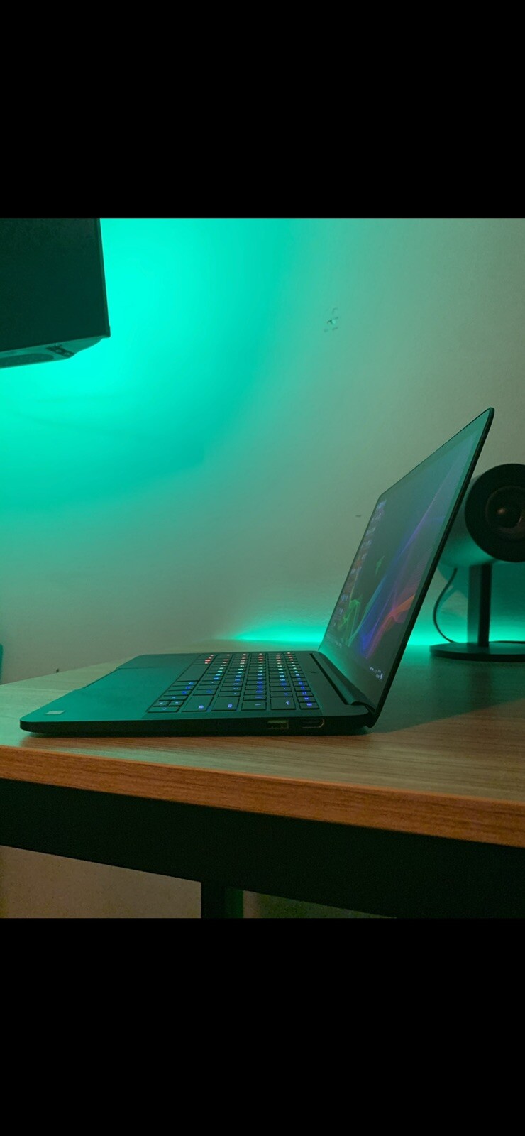 Razer Blade Stealth 13 – Ultrabook Laptop Intel i7-8550U – Touch Screen Display