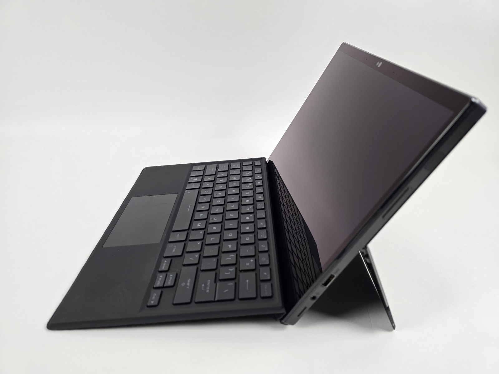 Asus ROG Flow Z13 GZ301VV 13.4″ 165Hz i9-13900H 16GB 1TB SSD RTX 4060 – Used