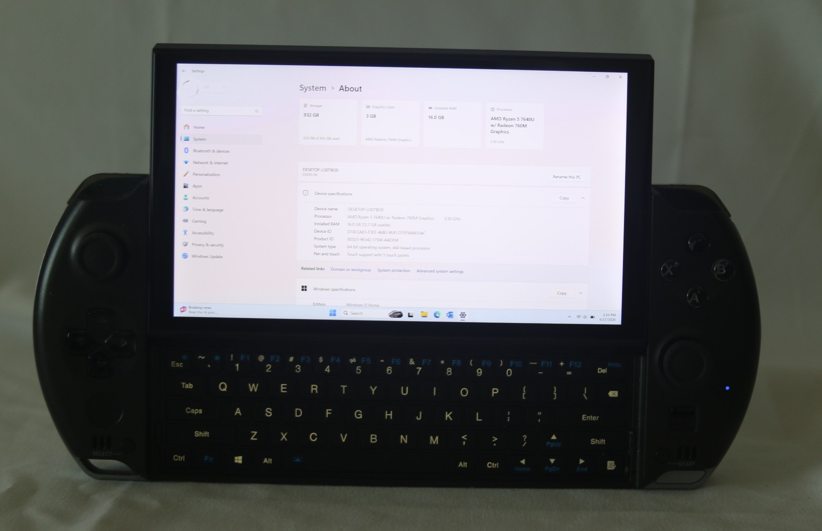 GPD Win 4 2023 7640U Handheld Gaming PC 16gb/1tb SSD