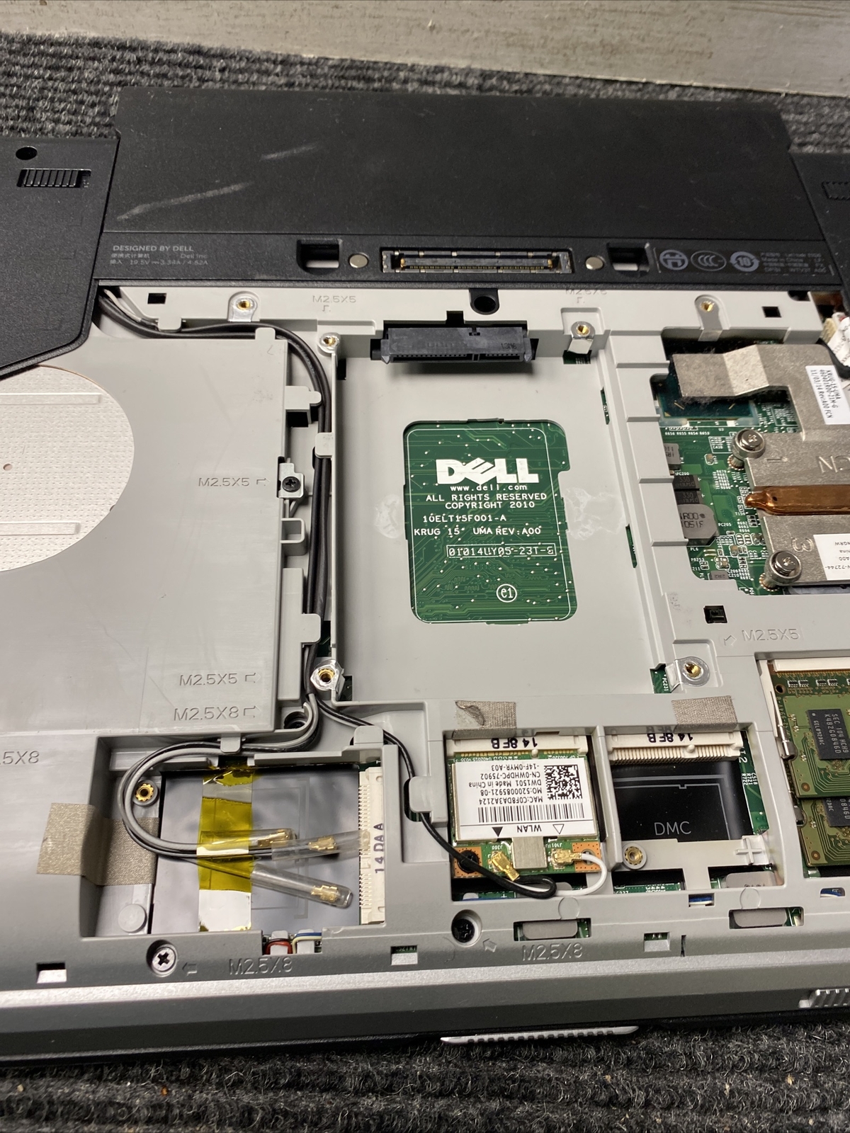 *READ* Dell Latitude E5520 15.6″ Intel Core i5-2520M @ 2.50 GHz 4GB NO HDD NO OS