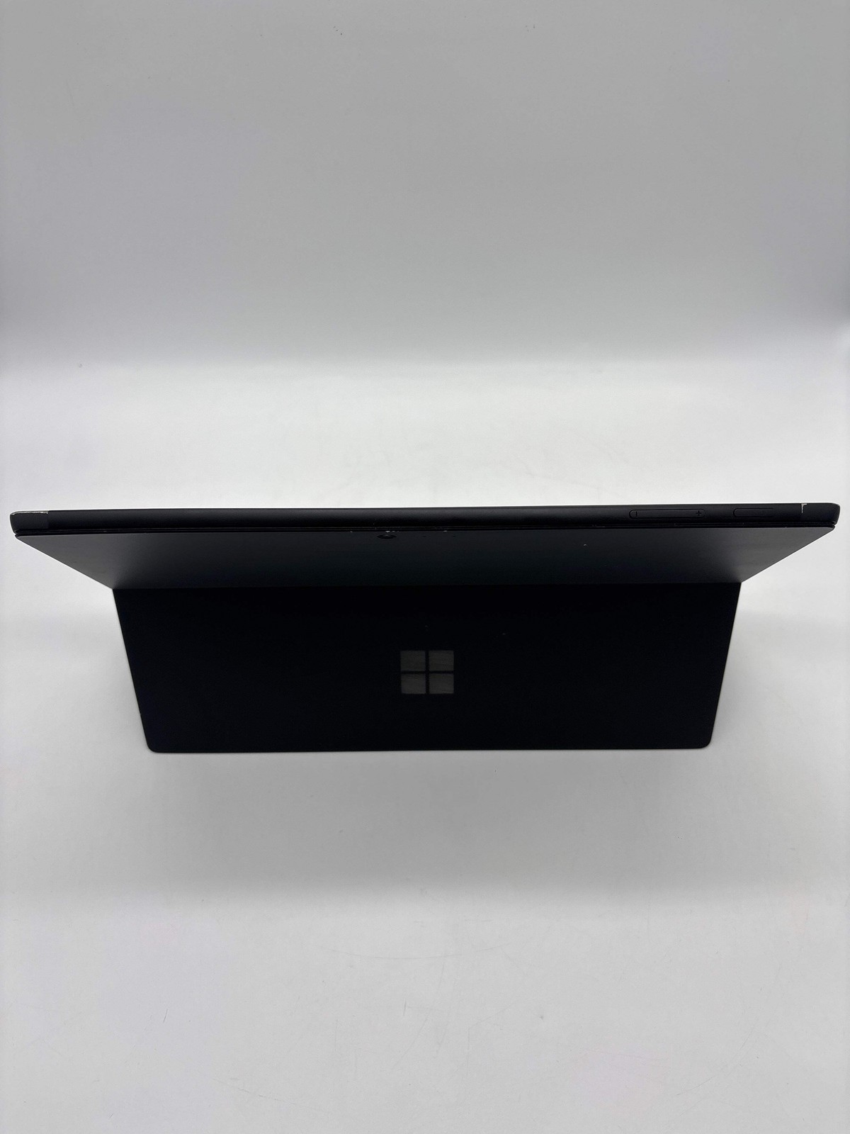 Microsoft Surface Pro 6 1796 i7-8650U 8GB 256GB SSD – Bios Locked