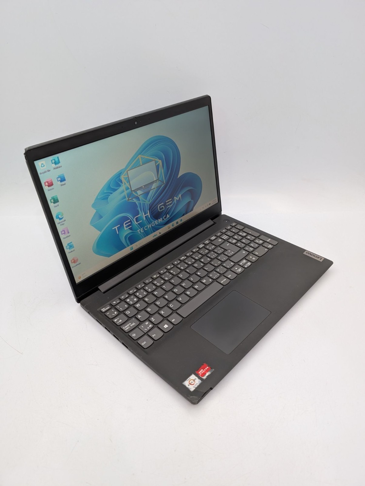 Lenovo IdeaPad 3 15ADA05 15.6″ AMD Athlon 3050U 8GB RAM 240GB SSD Win 11 Home