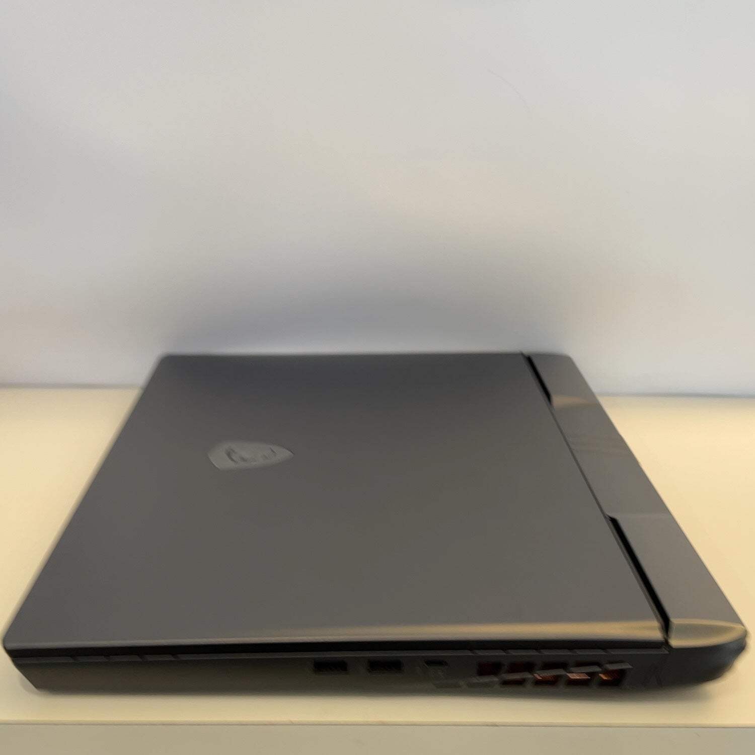 MSI Vector 17 HX A14VGG 17.3″ i9-14900HX 32GB RAM 1TB SSD GeForce RTX 4070