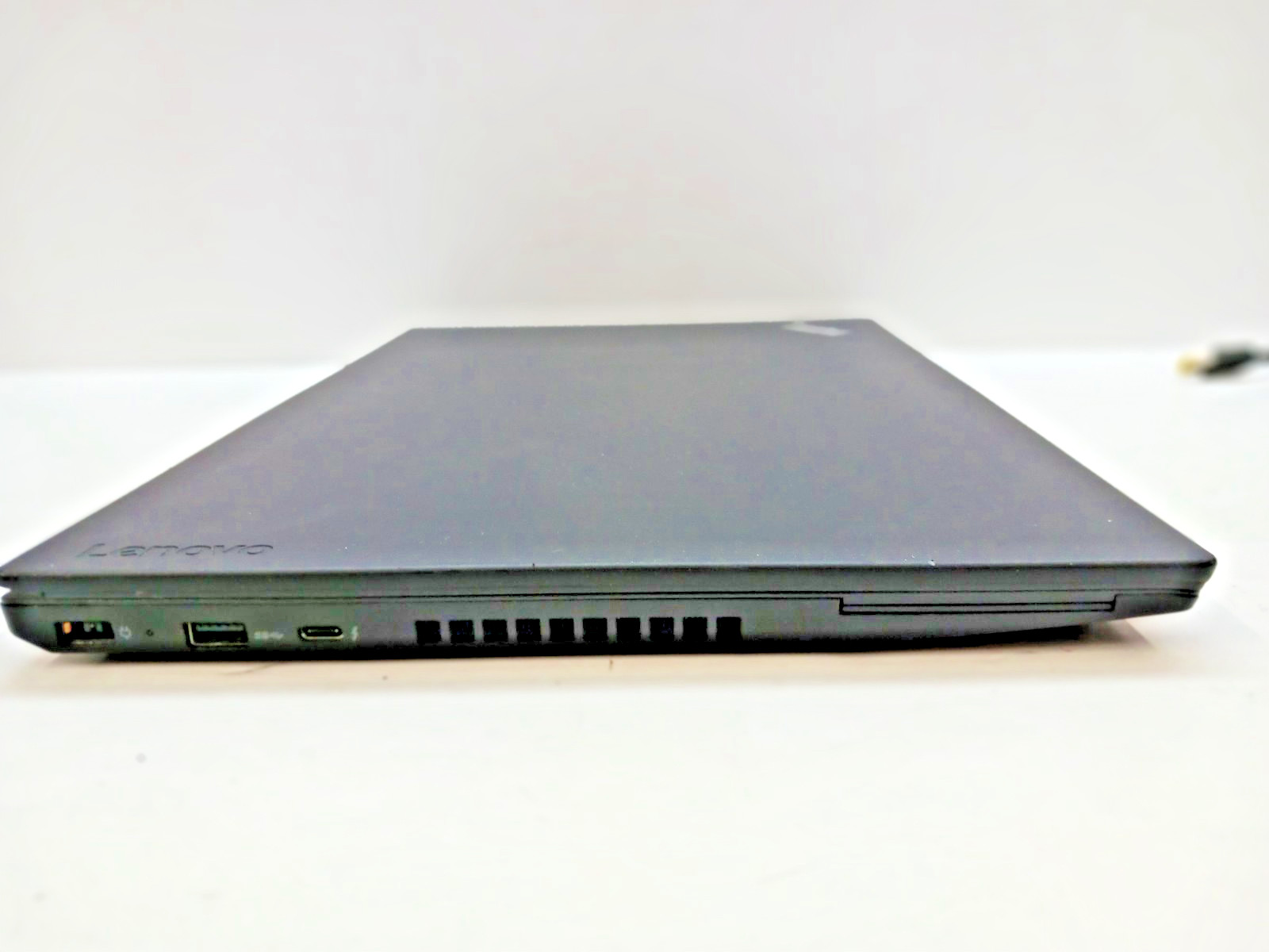 15.5″ Lenovo ThinkPad T570 Intel Core i5-7300 2.60GHz 8GB RAM 128 GB NVMe, NO OS