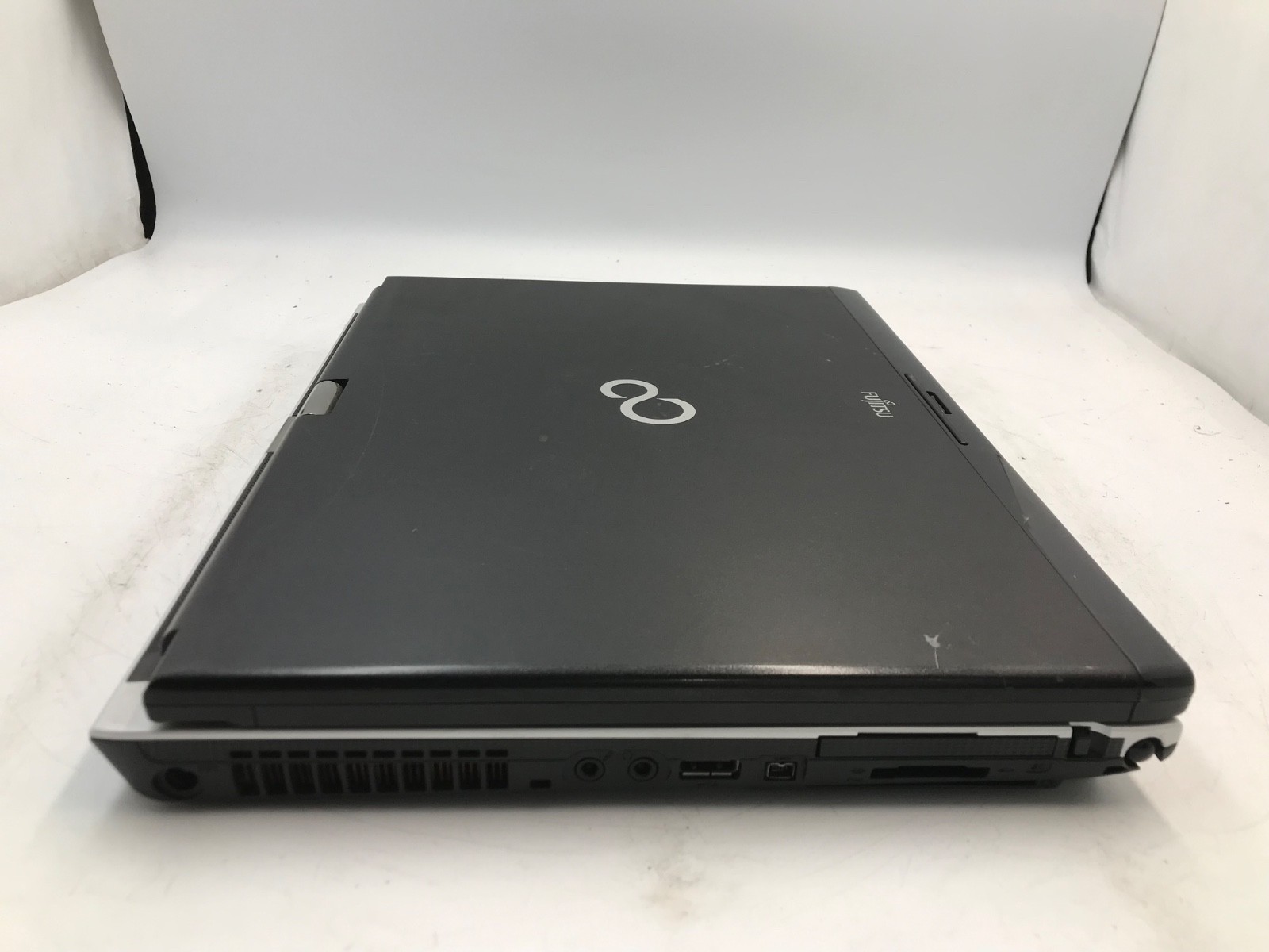 Fujitsu LifeBook T900 Intel Core i5-520M 13″ 4Gb RAM – BOOTS TO BIOS -MZ