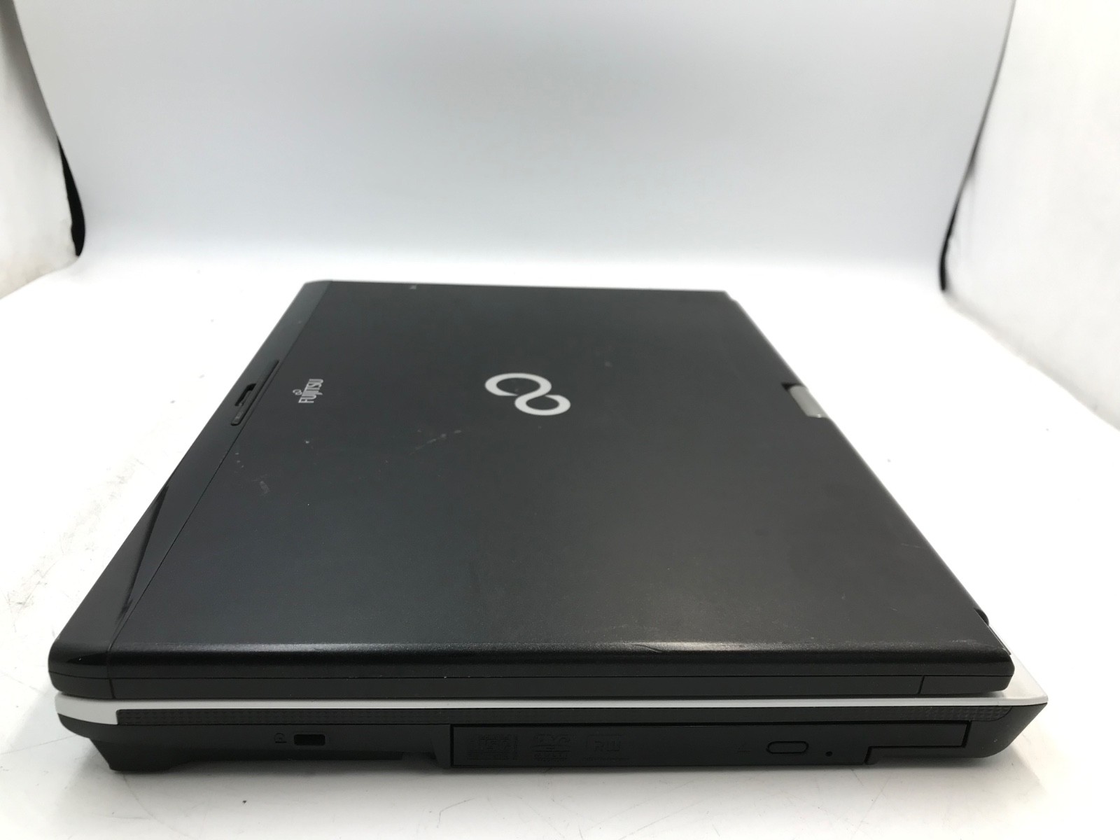 Fujitsu LifeBook T900 Intel Core i5-520M 13″ 4Gb RAM – BOOTS TO BIOS -MZ