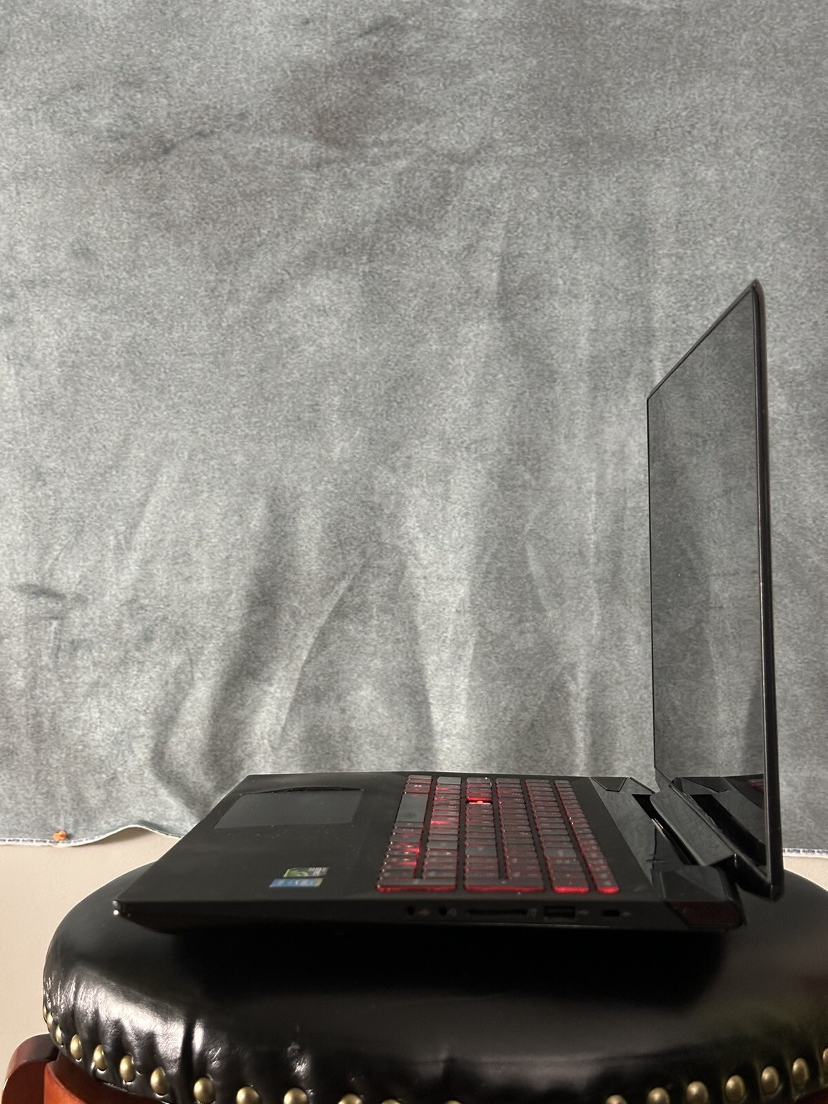 Lenovo Y50-70 Touch Intel Core i7 2.4 GHz, 8GB Mem., 1TB HD. Gaming Laptop.