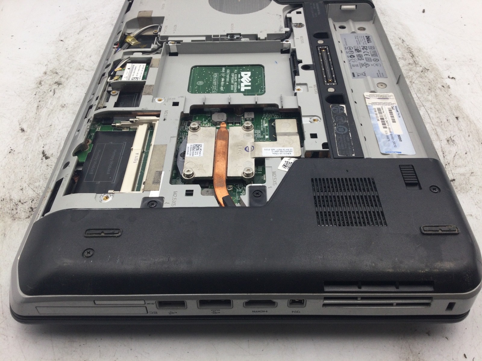 DELL LATITUDE E5520 – BOOTS TO BIOS – INTEL I5 2540 – NO RAM – 15″ – READ – BB!