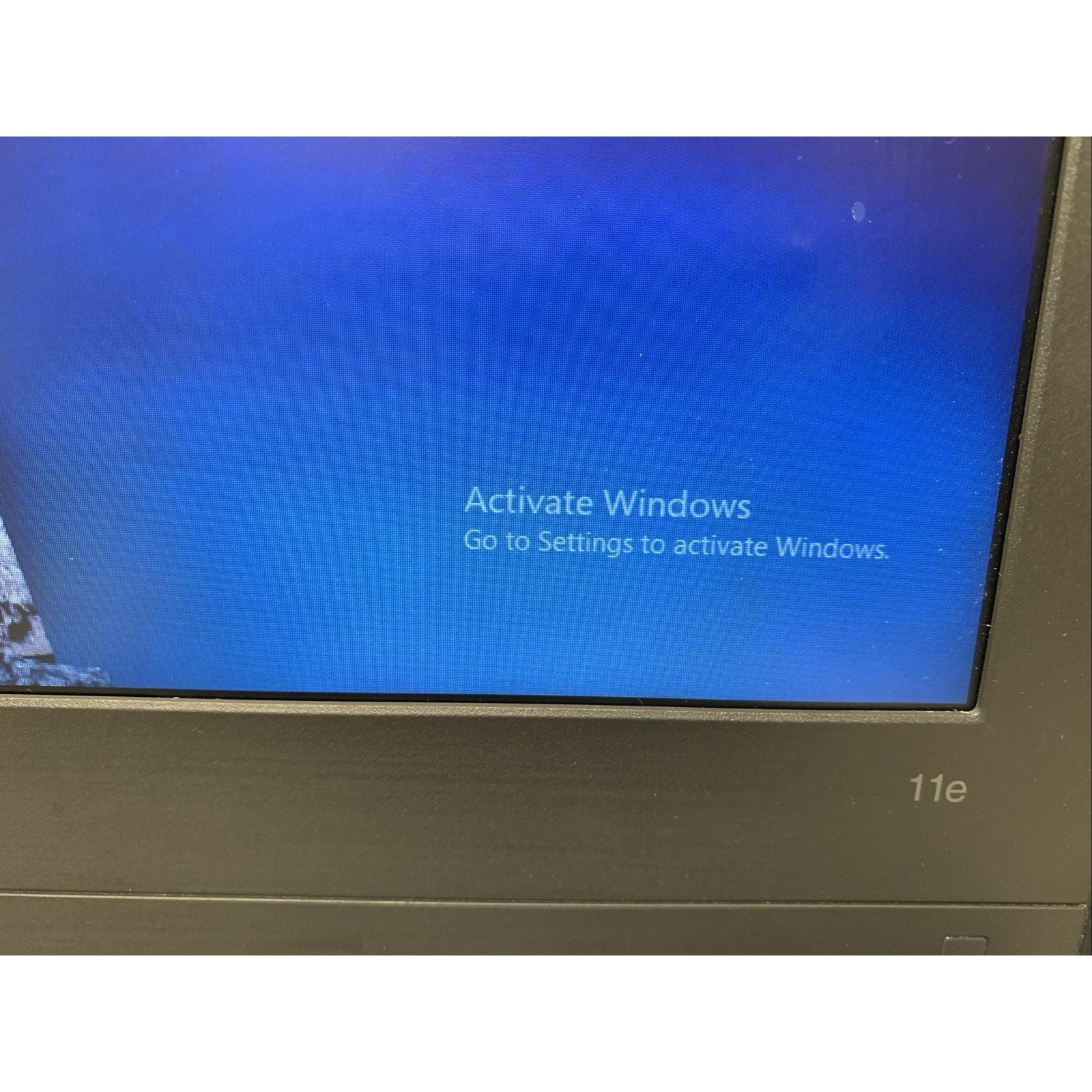Lenovo ThinkPad 11E – AMD A4-6210 , 4GB RAM, 120gb SSD Wind 10 Pro Webcam