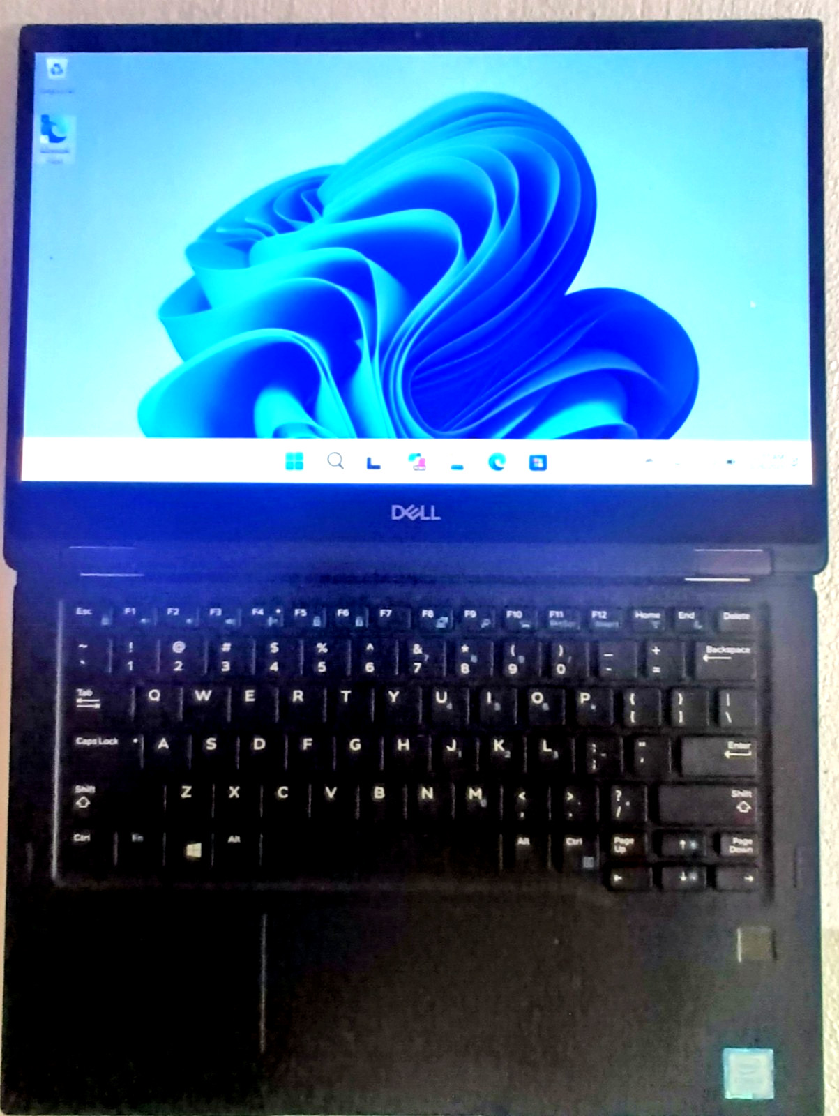 Dell Latitude 7390 2-in-1 Touch 13″FHD 8th Gen Core i7-8650U 16Ram 512GB SSD Win