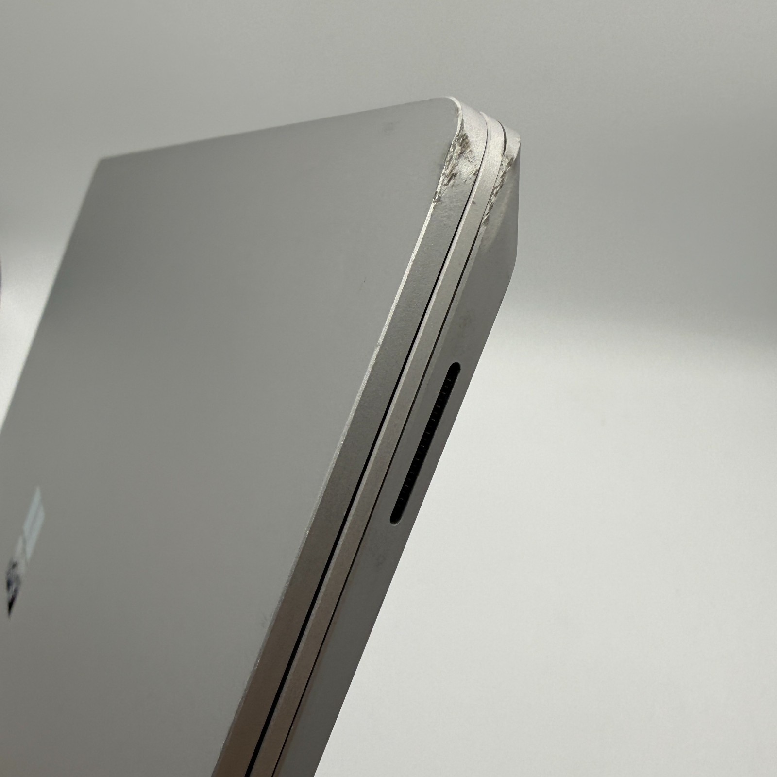 Microsoft Surface Laptop 5 1979 13.5 i7-1265U 2.7GHz 16GB RAM 512GB SSD GOOD