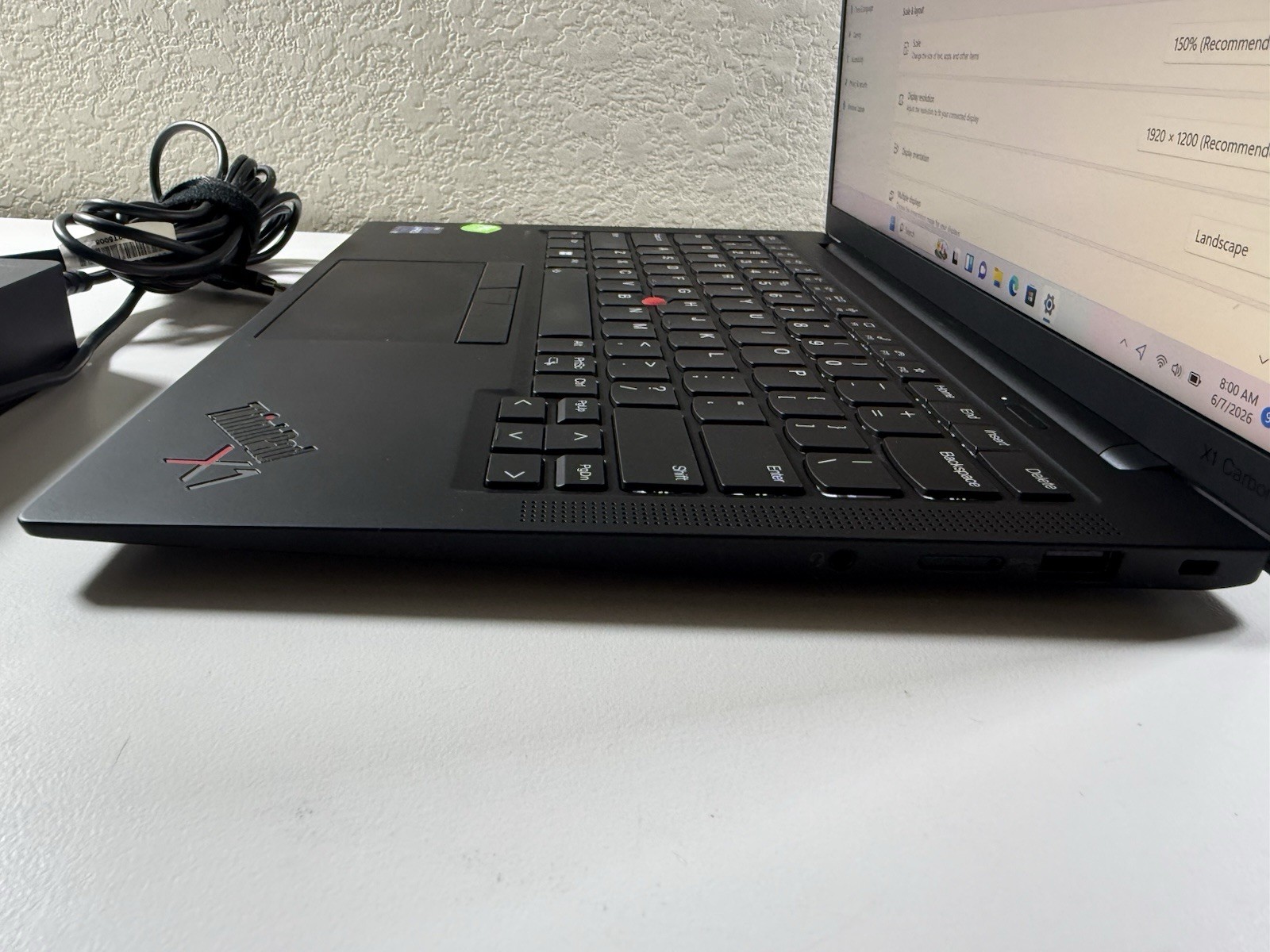 Lenovo Thinkpad X1 Carbon 11th Gen 14″ i7-1365u 16GB 512GB NVME WIN 11 FHD